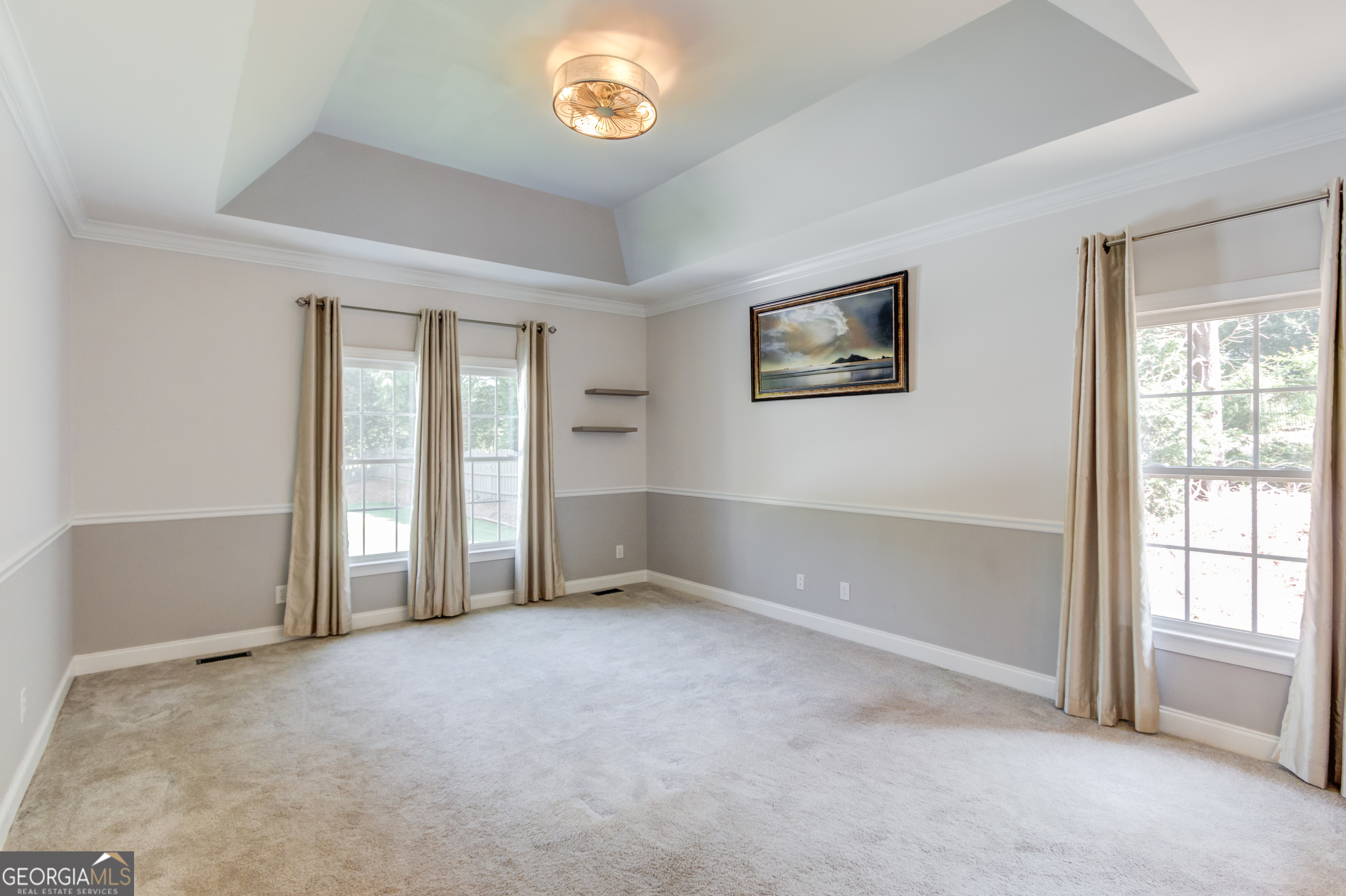 6560 Pond View Court