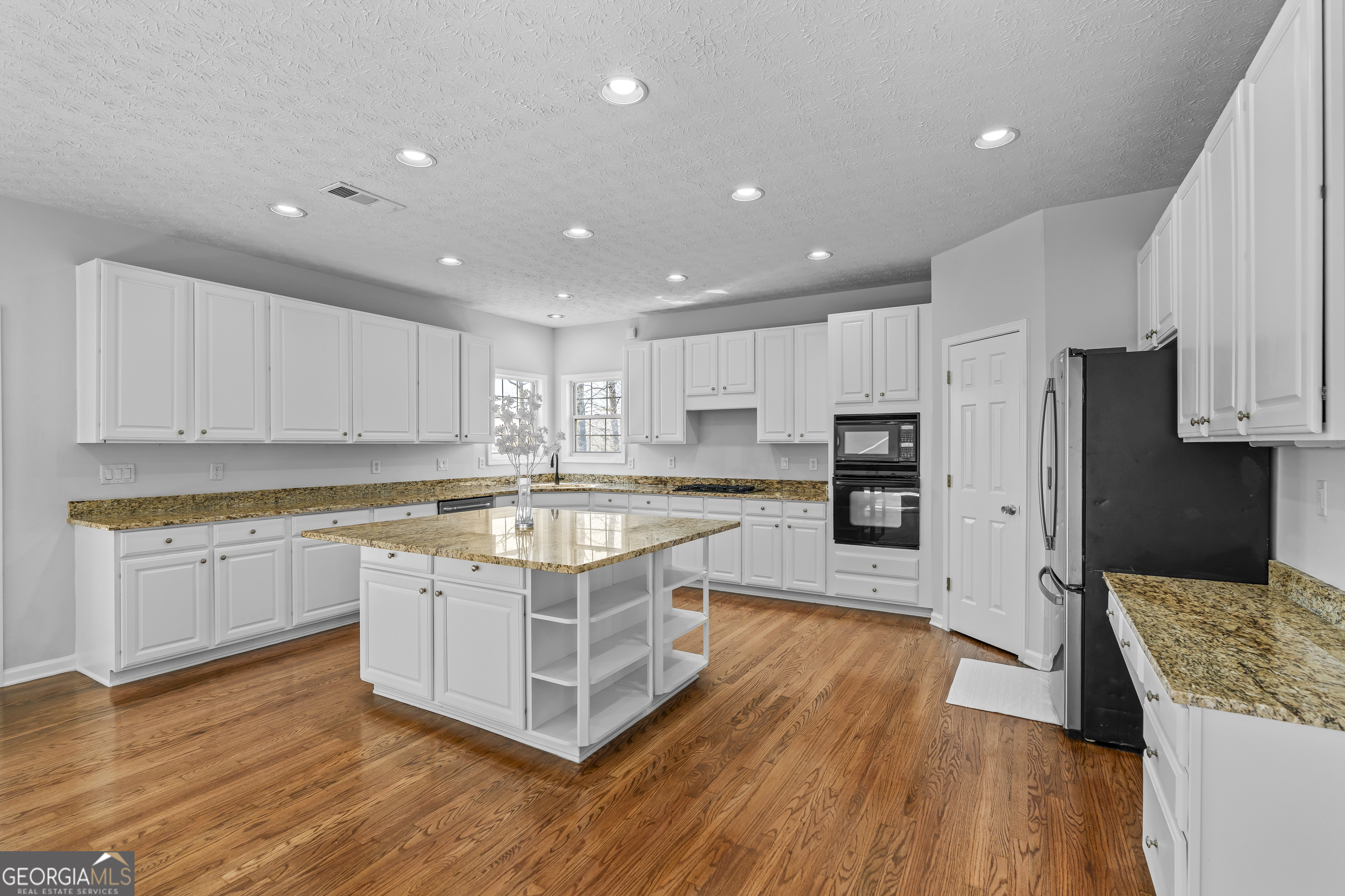 775 Martin Field Drive
