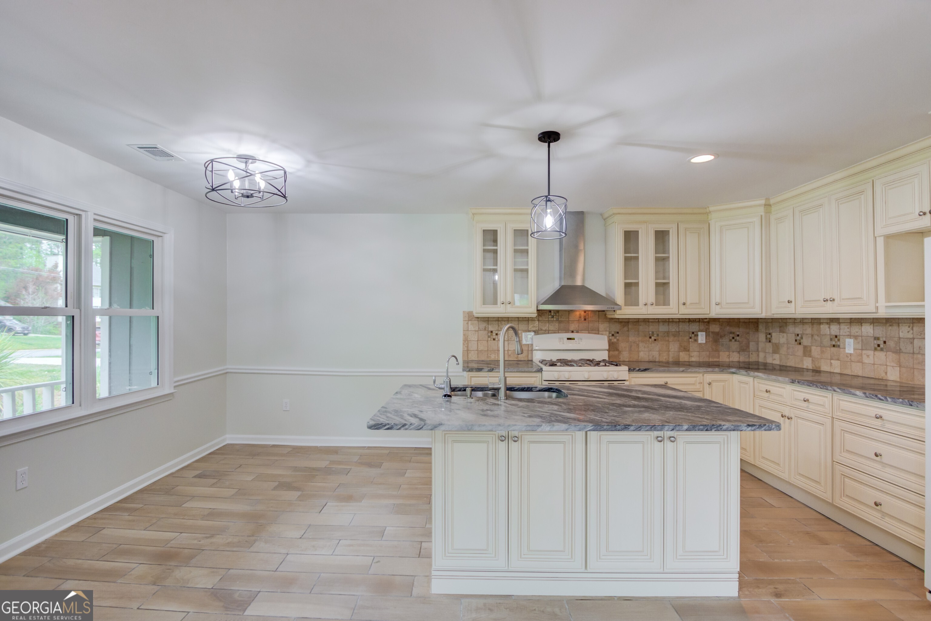 2173 Ivy Crest Drive