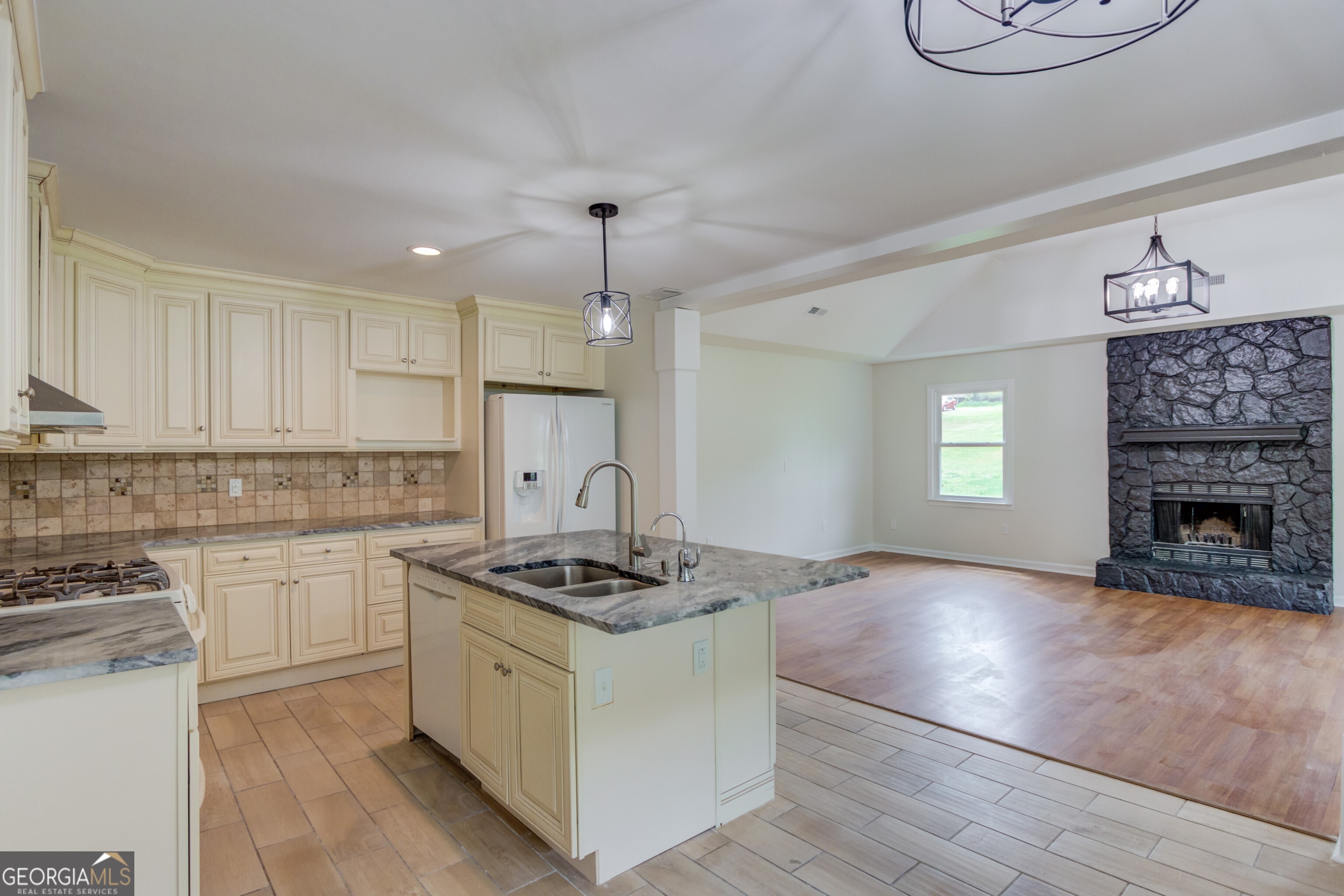 2173 Ivy Crest Drive