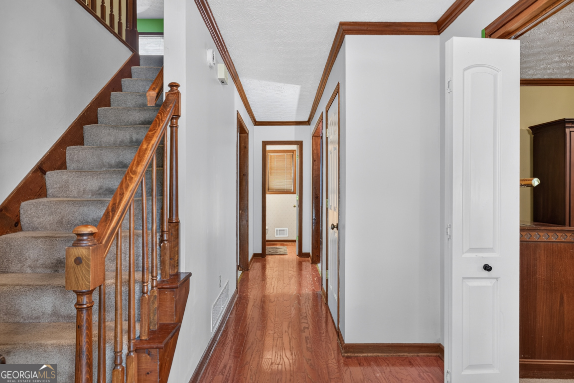 2077 Indian Trail Lilburn Road