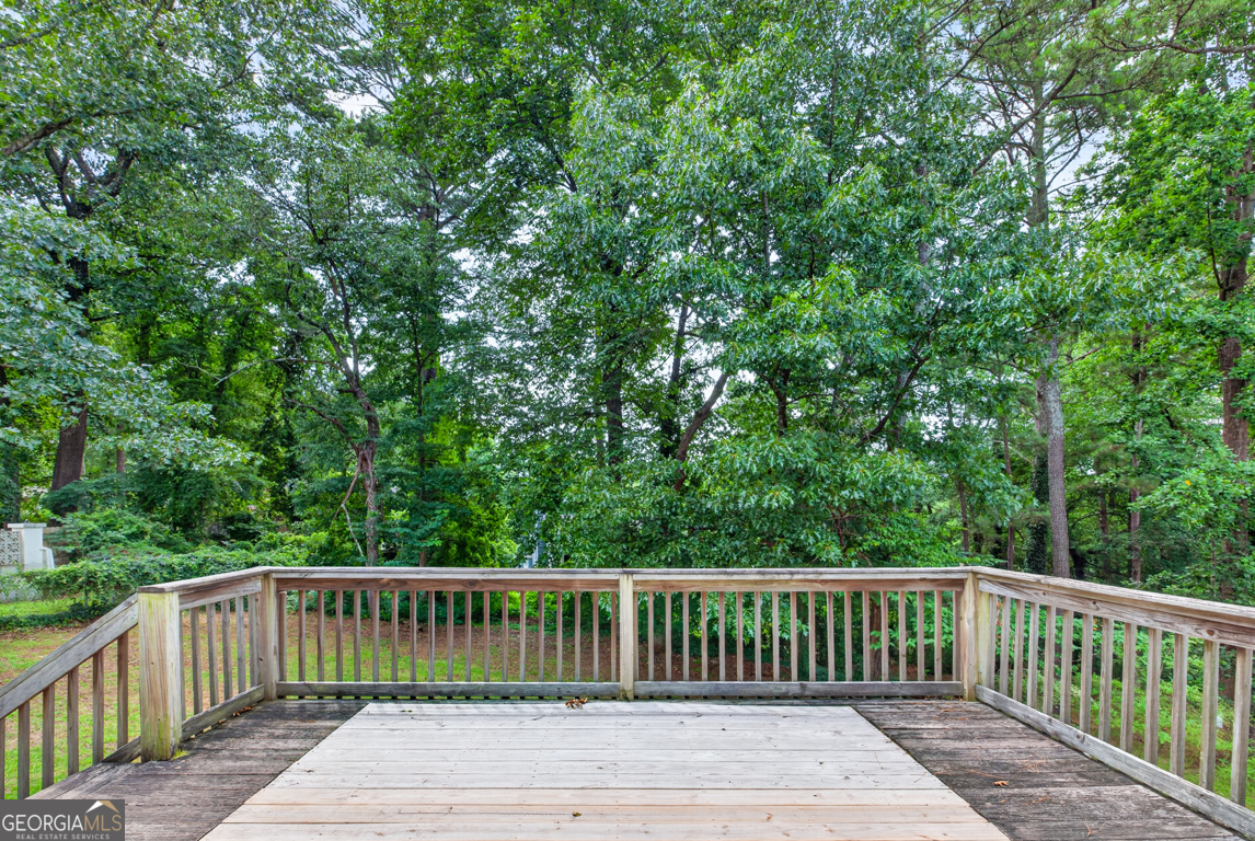 2077 Indian Trail Lilburn Road