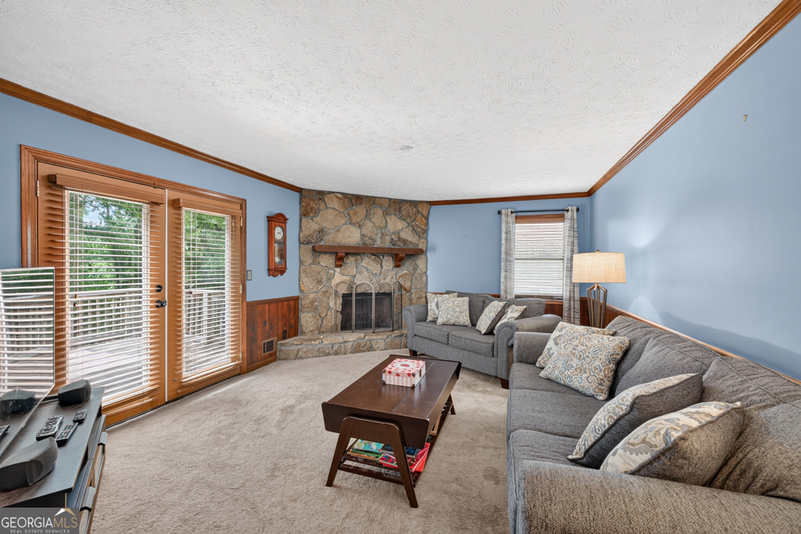 2077 Indian Trail Lilburn Road