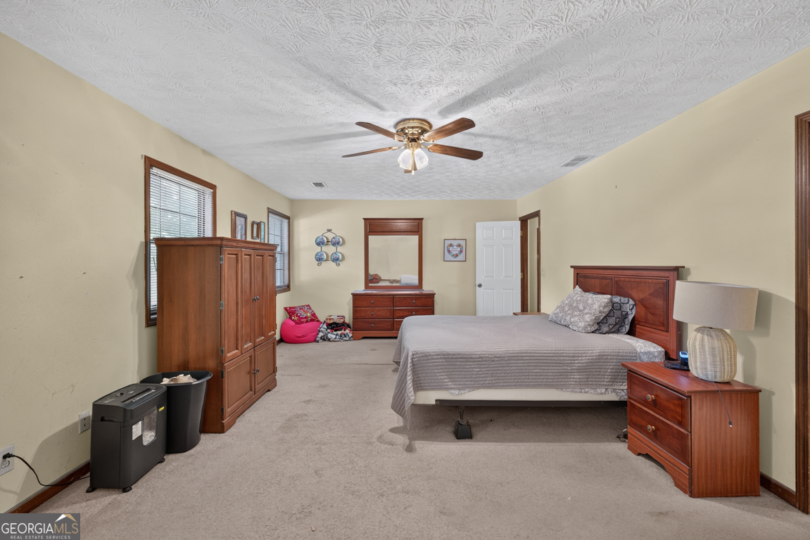 2077 Indian Trail Lilburn Road
