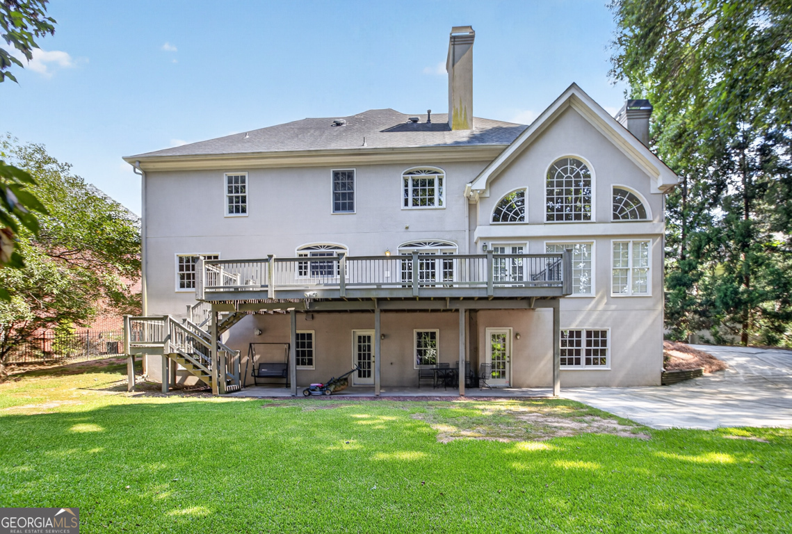 6211 Blackberry Hill