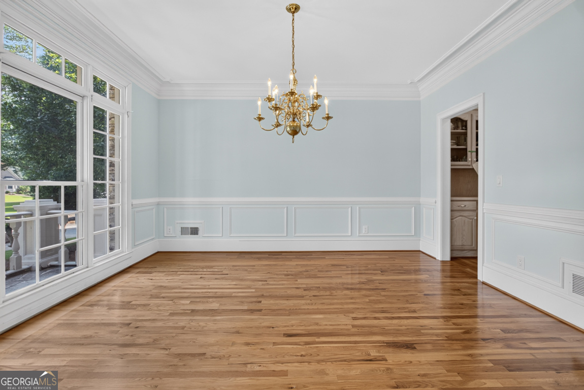 6211 Blackberry Hill