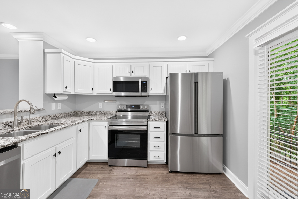 490 Barnett Shoals Road APT 201