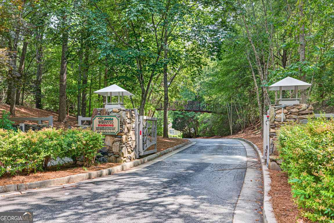 490 Barnett Shoals Road APT 201