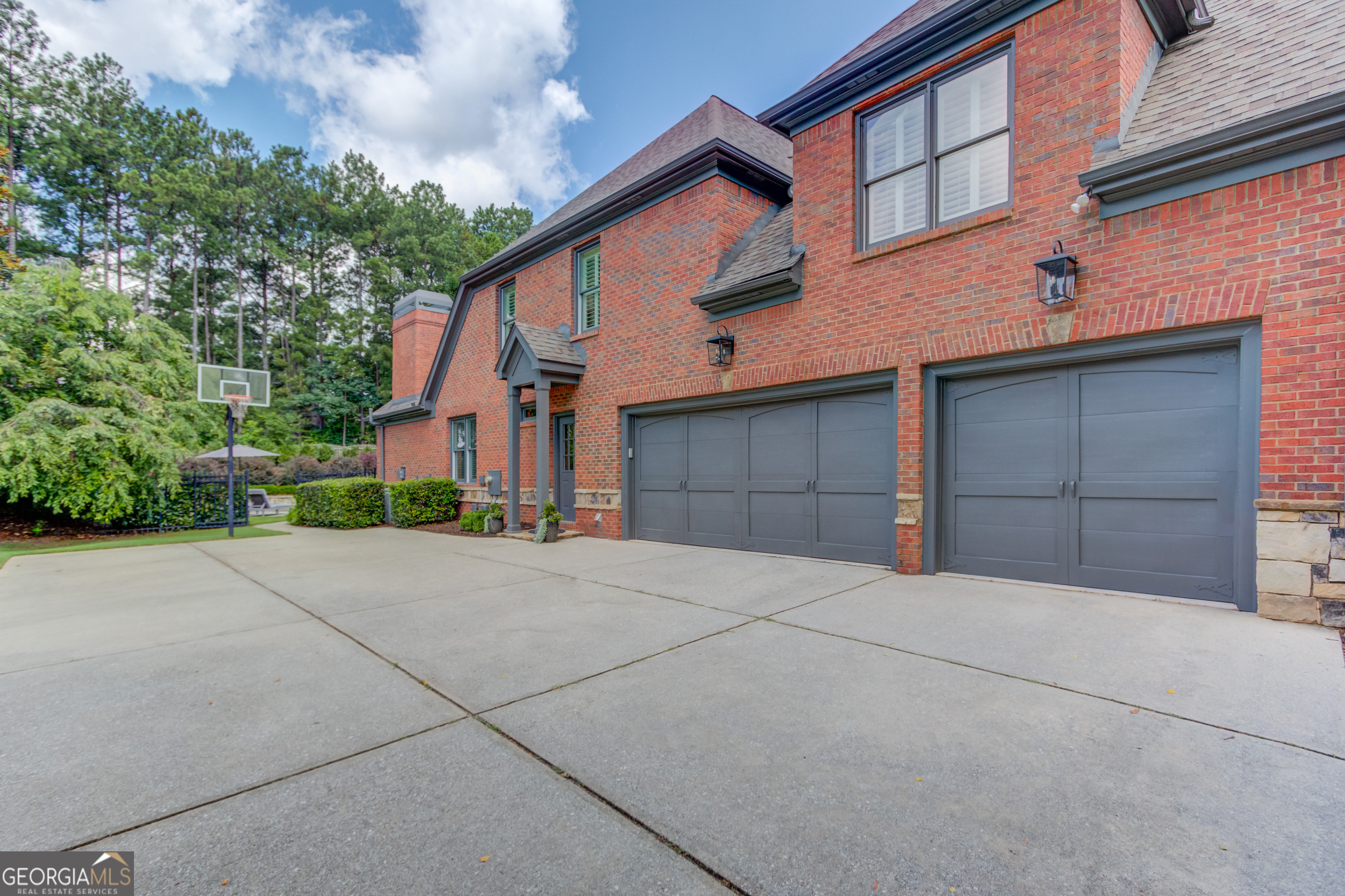4154 Highglen Trace