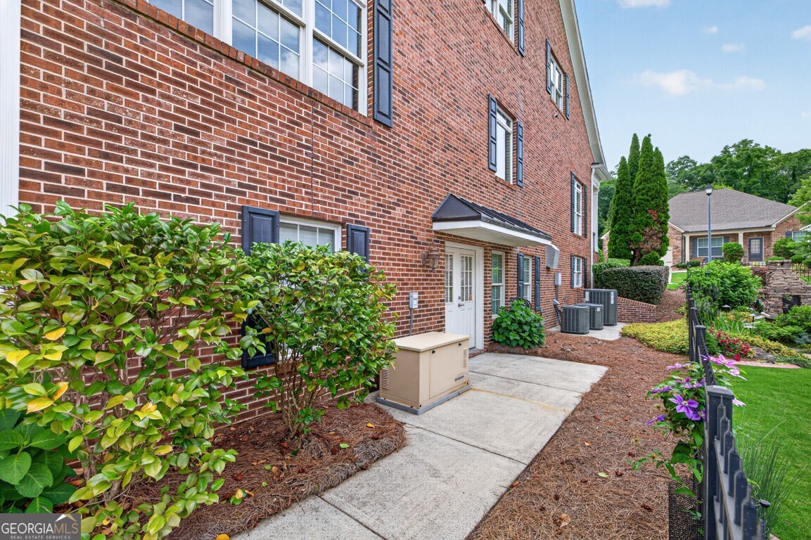 2753 Bungalow Place