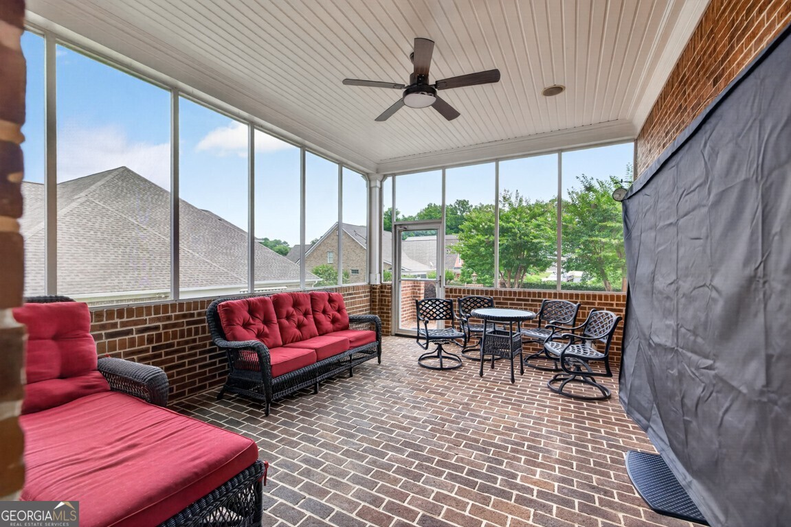2753 Bungalow Place