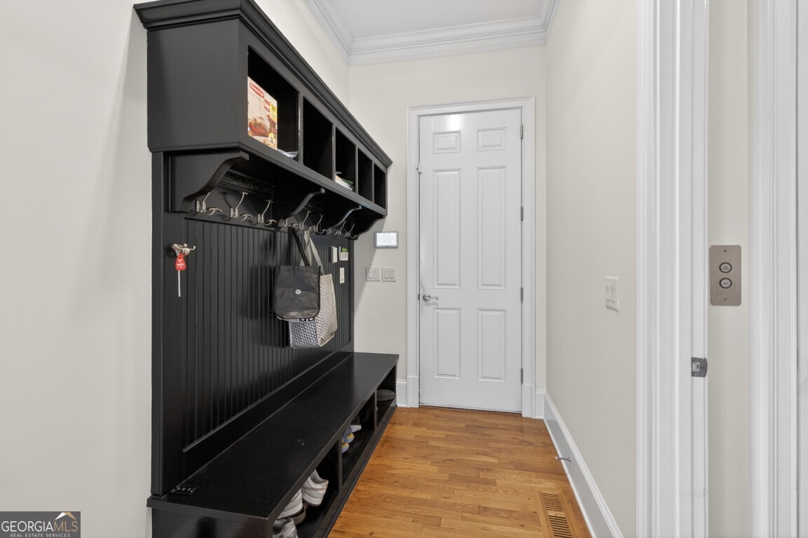 2753 Bungalow Place