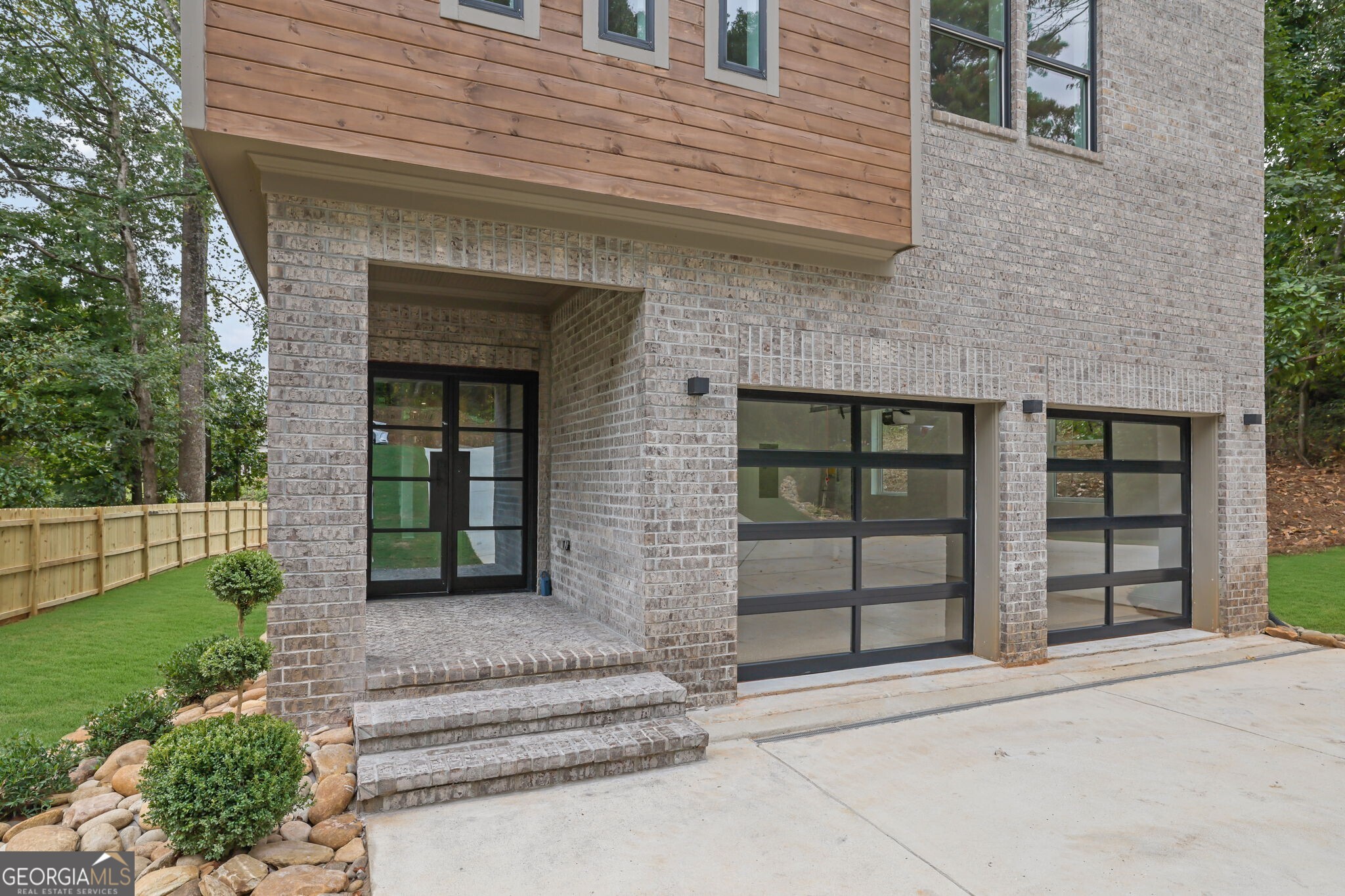 120 N Gwinnett Street