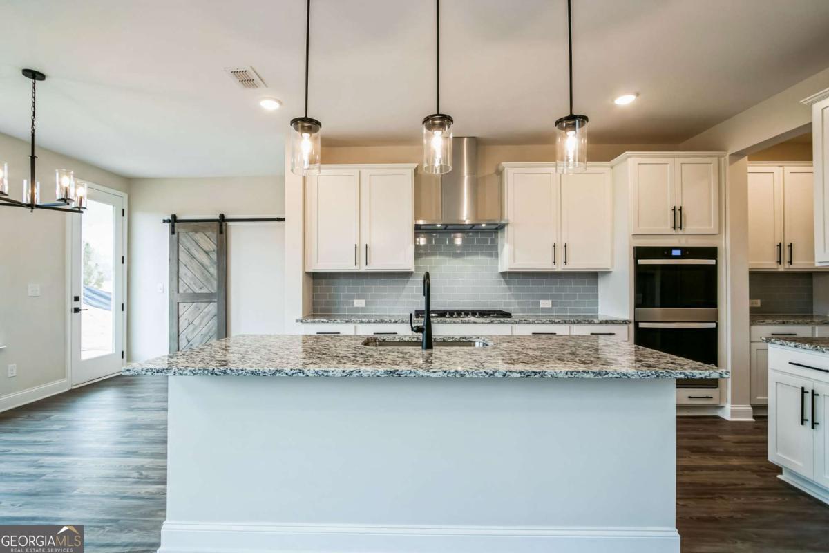 153 Barton Springs