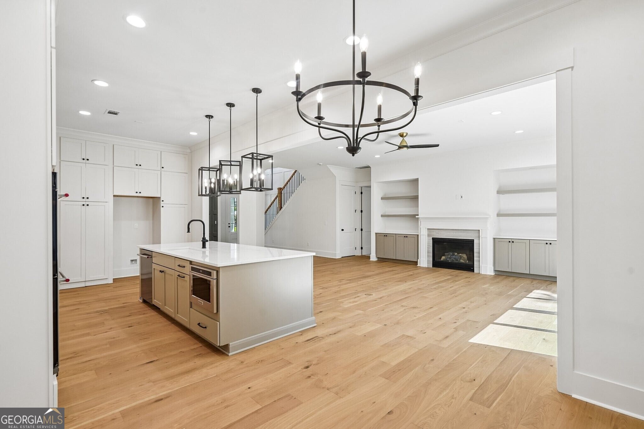 2390 Glade Overlook