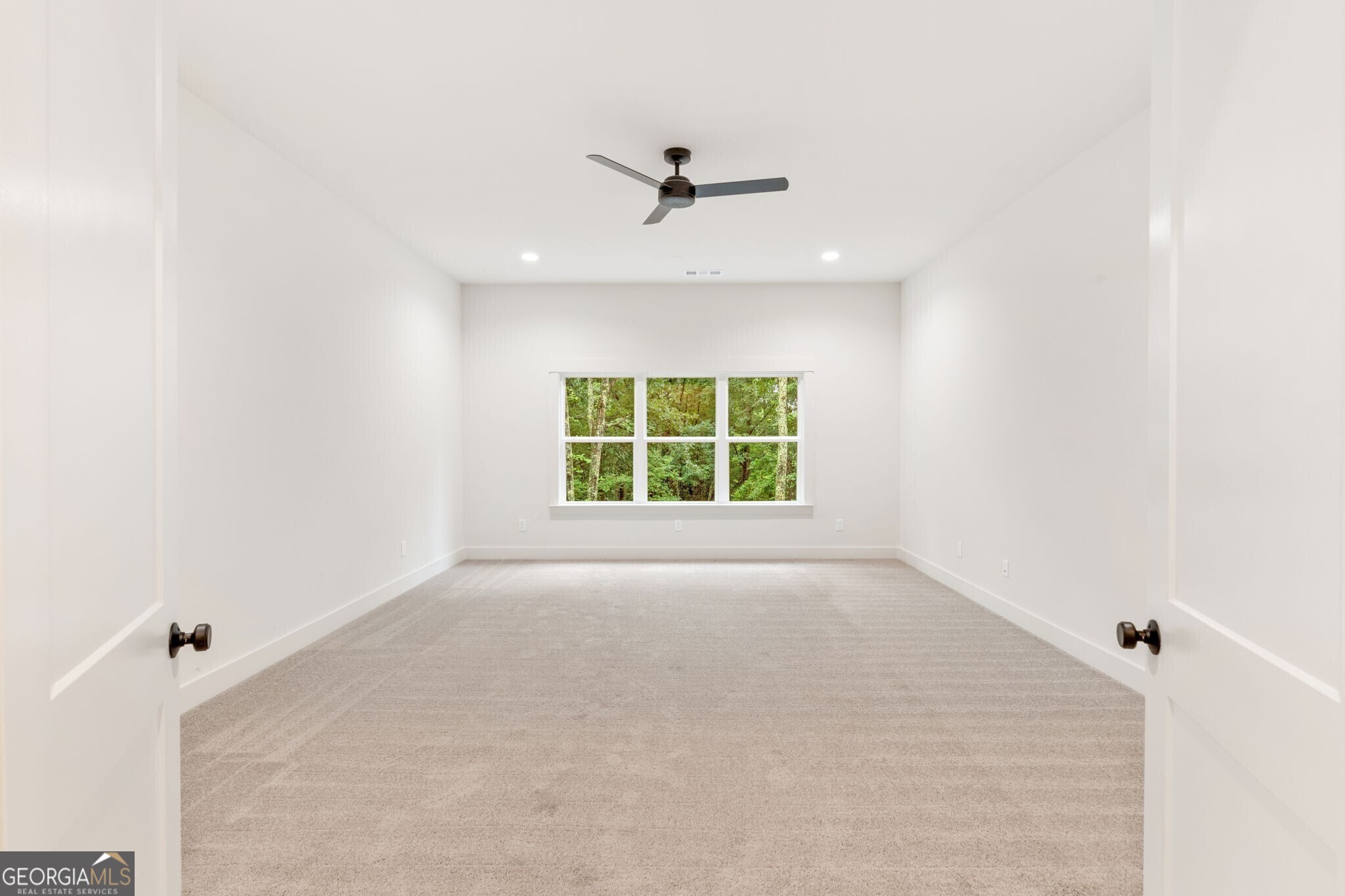 2390 Glade Overlook