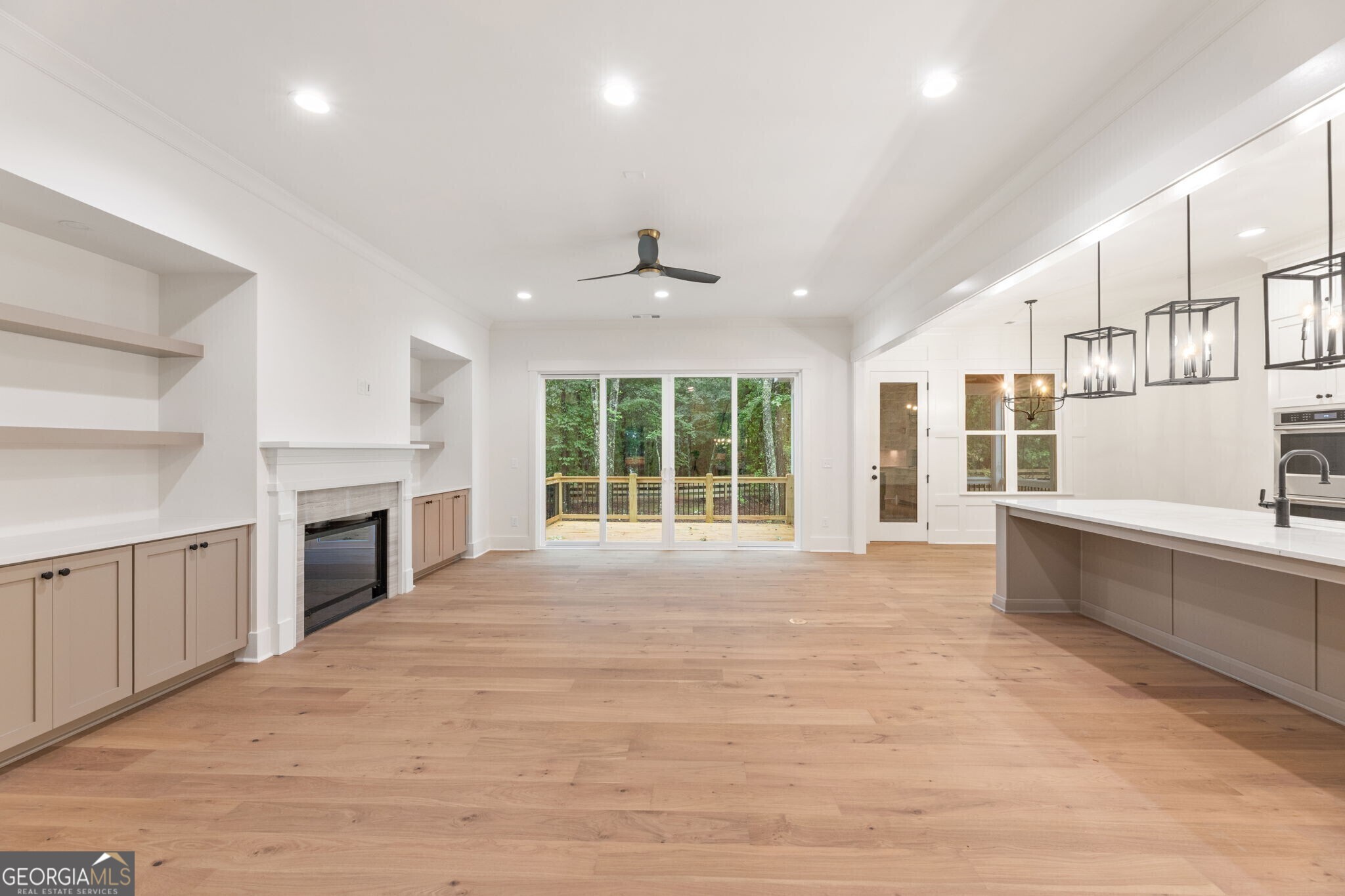 2390 Glade Overlook