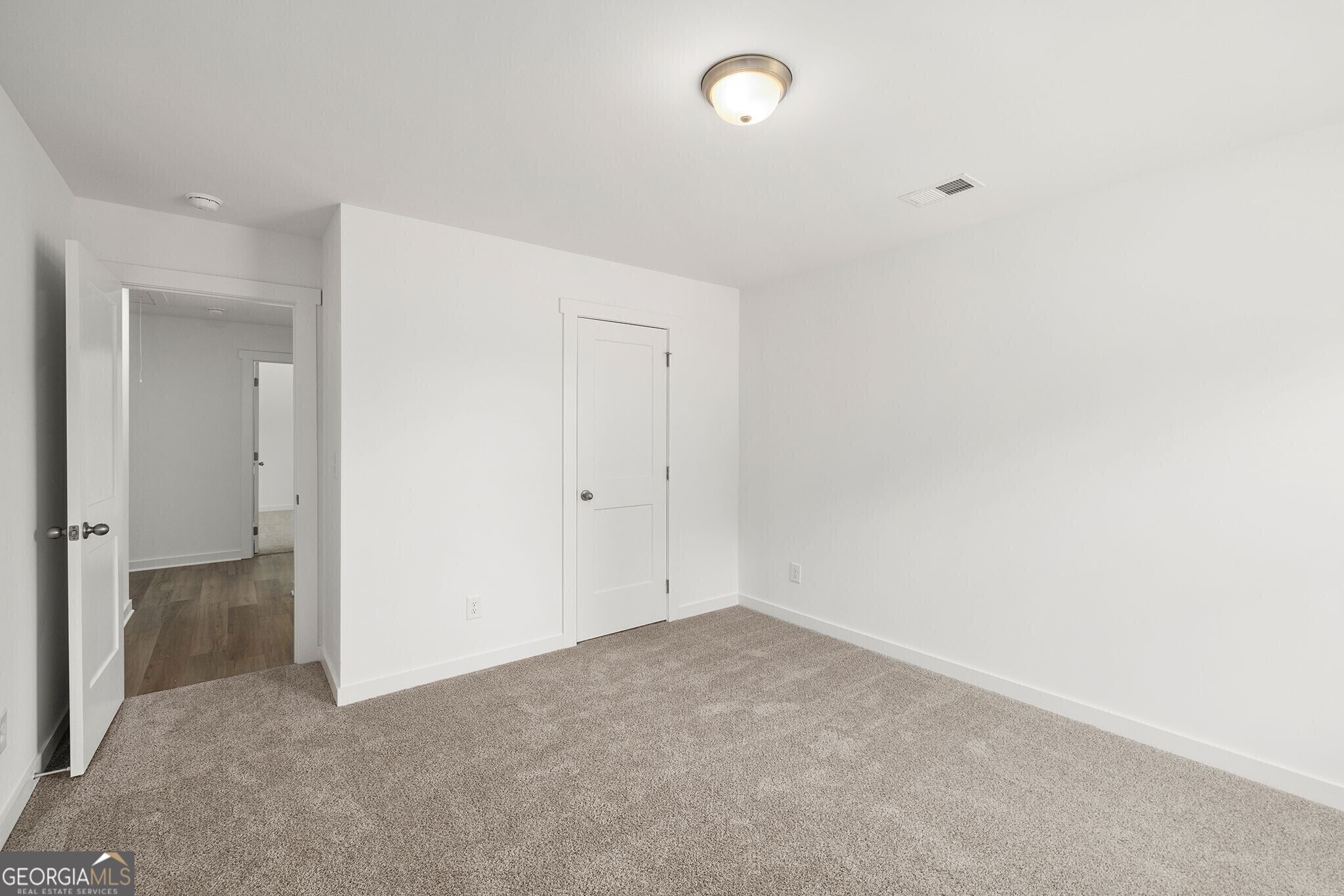 220 Ruby Robin Road