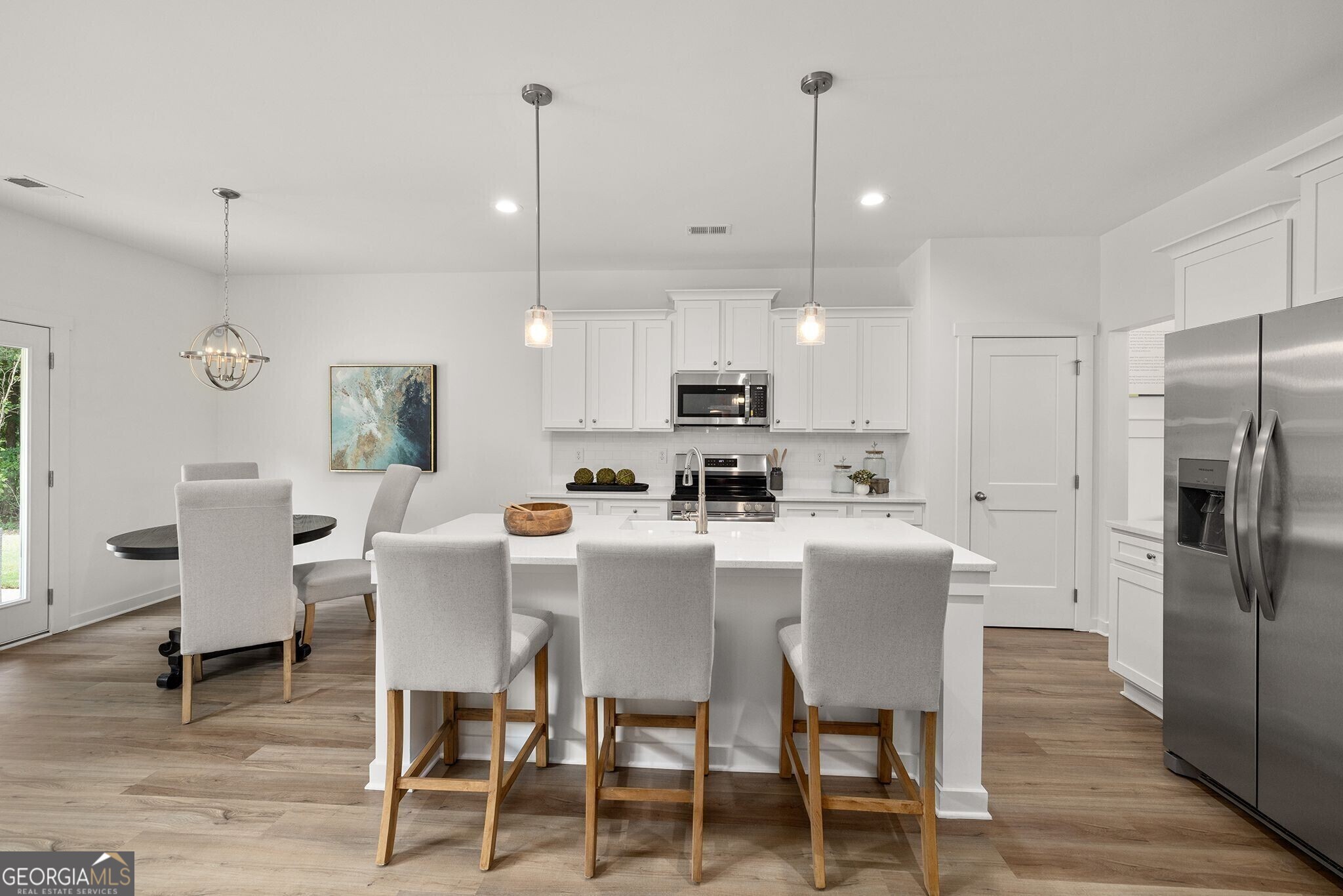 220 Ruby Robin Road