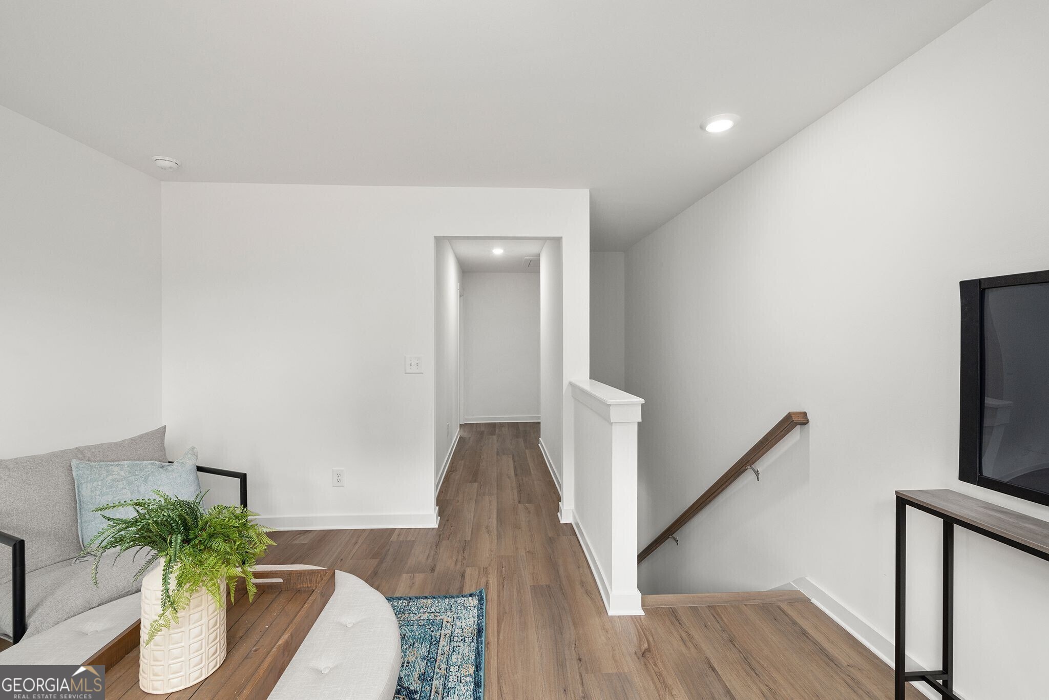 220 Ruby Robin Road