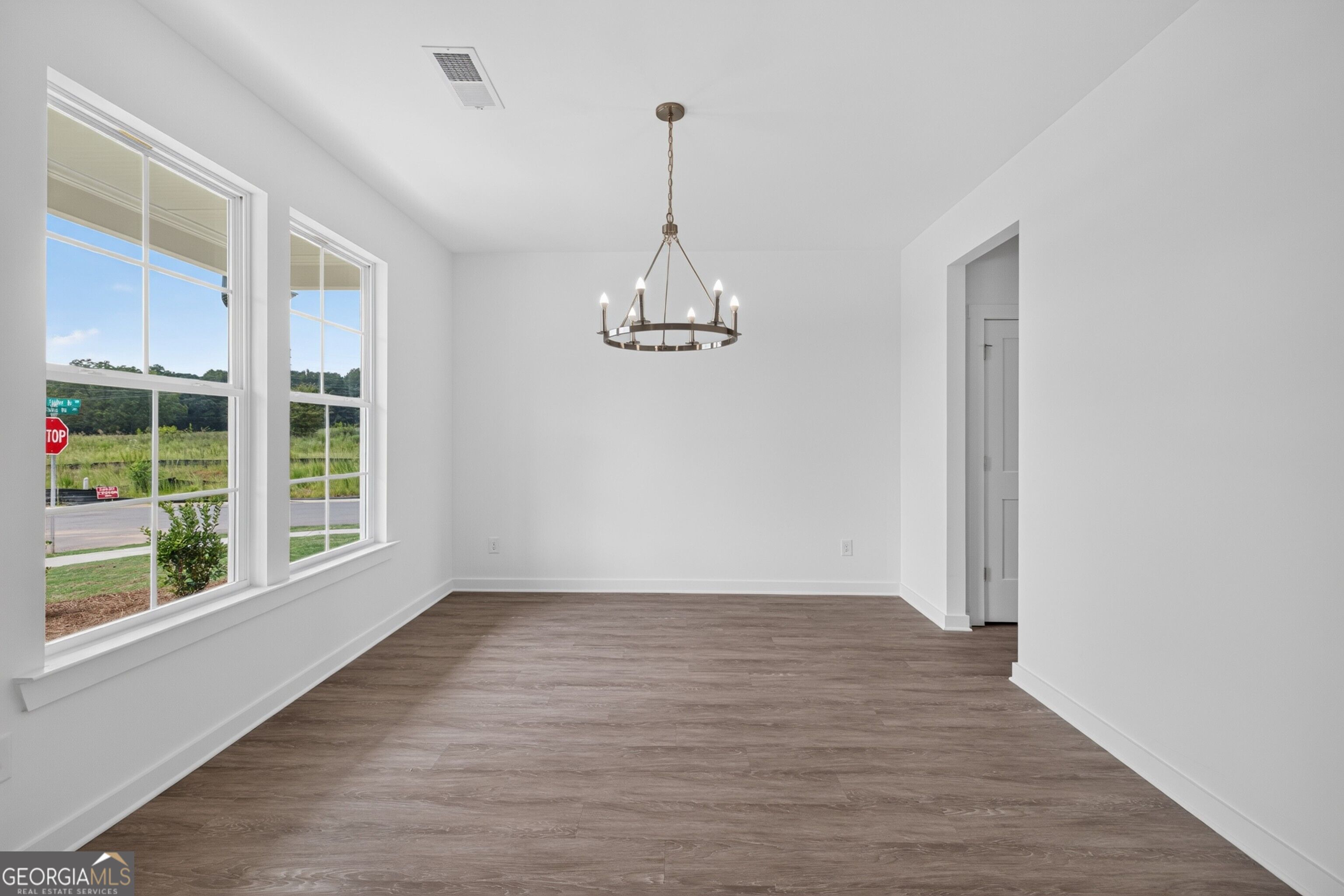 220 Ruby Robin Road