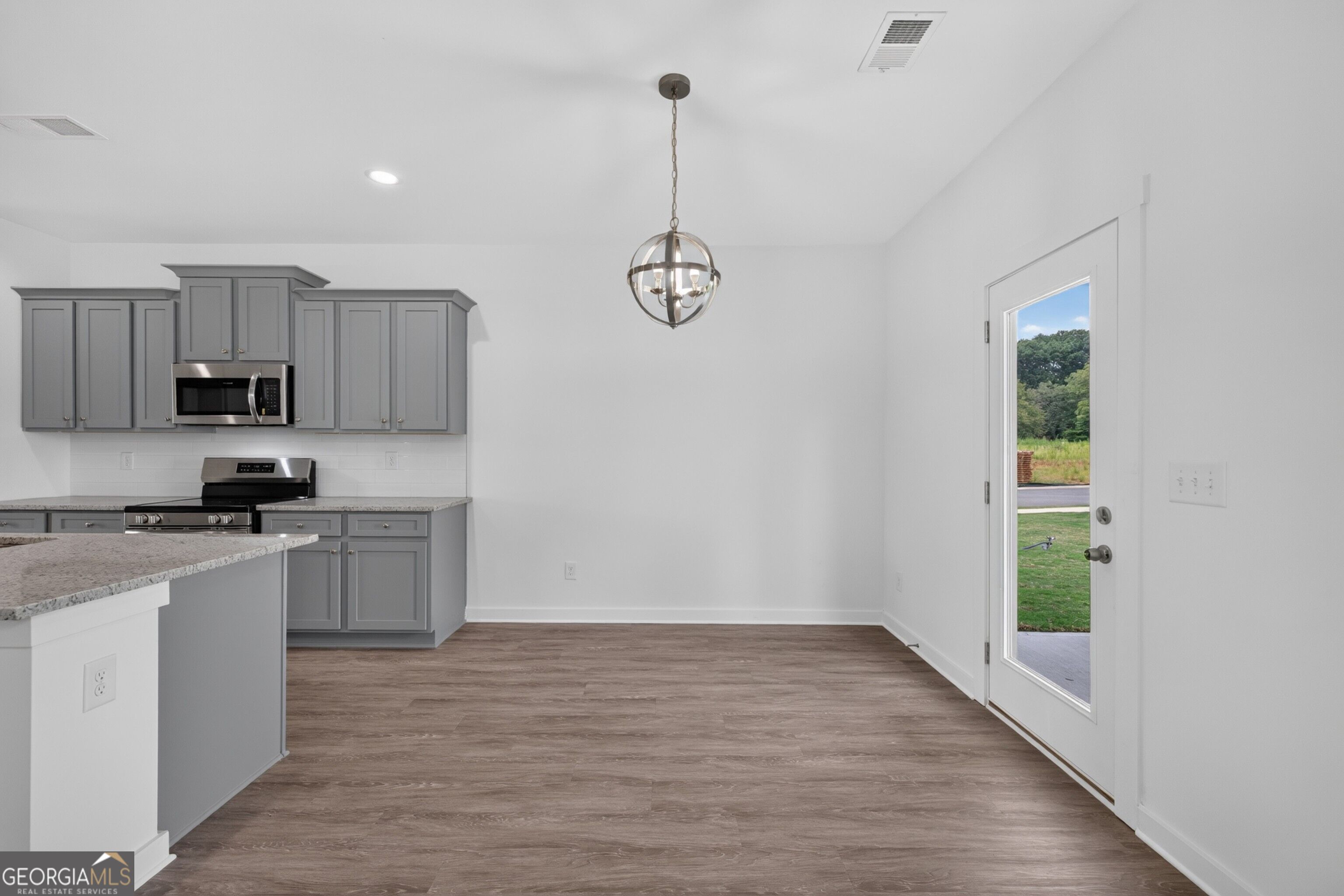 220 Ruby Robin Road