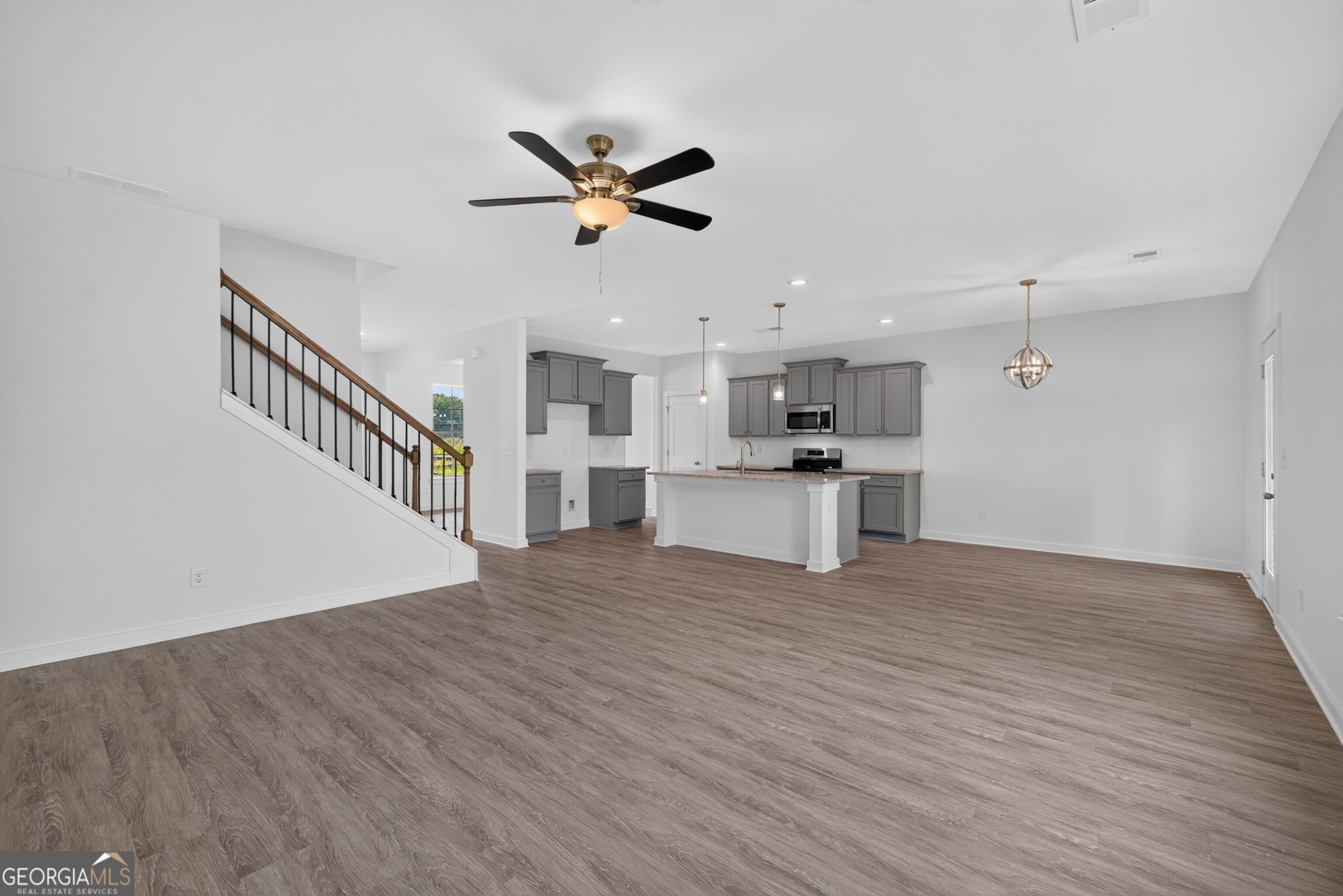 220 Ruby Robin Road