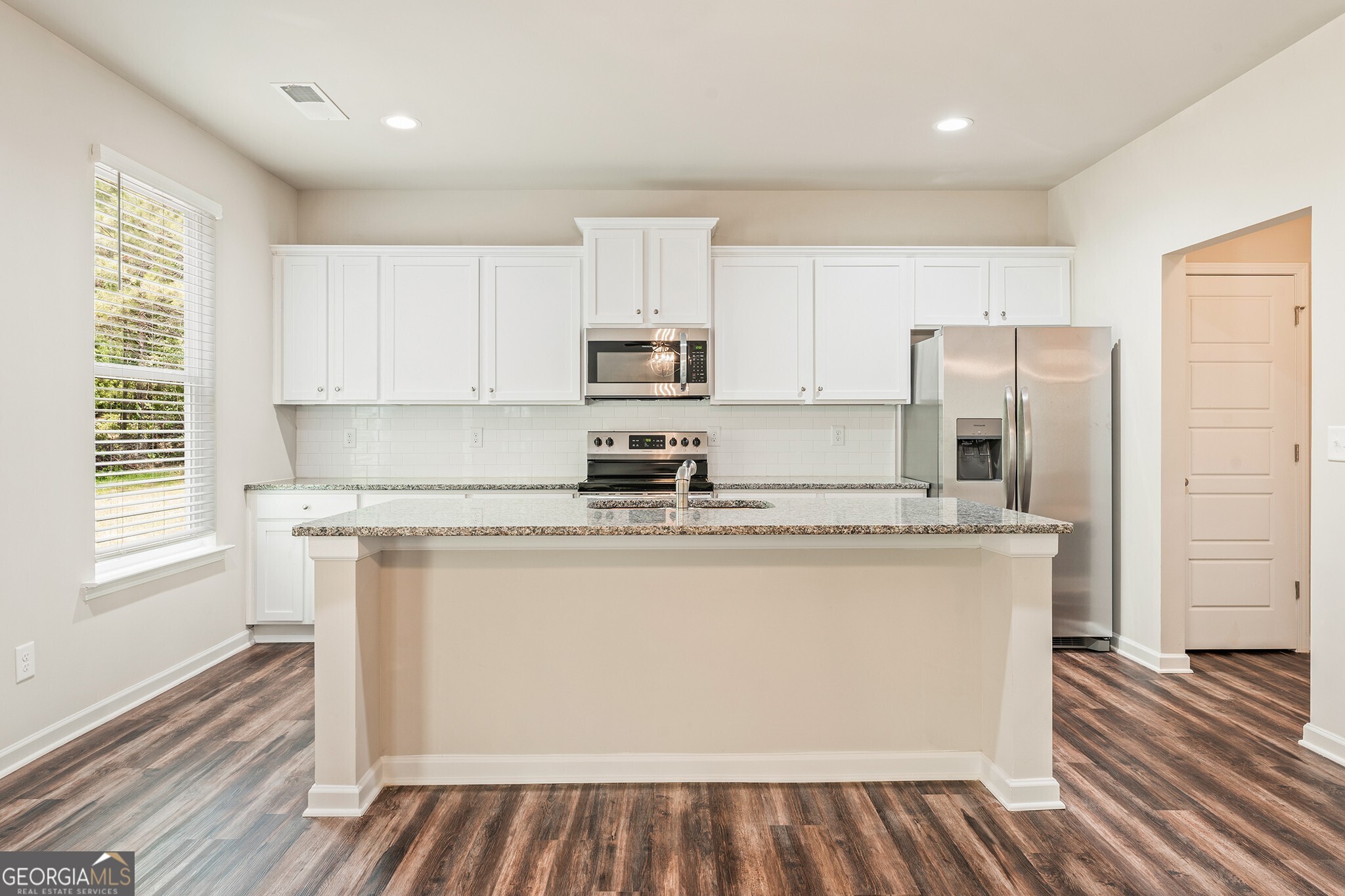 200 Ruby Robin Road