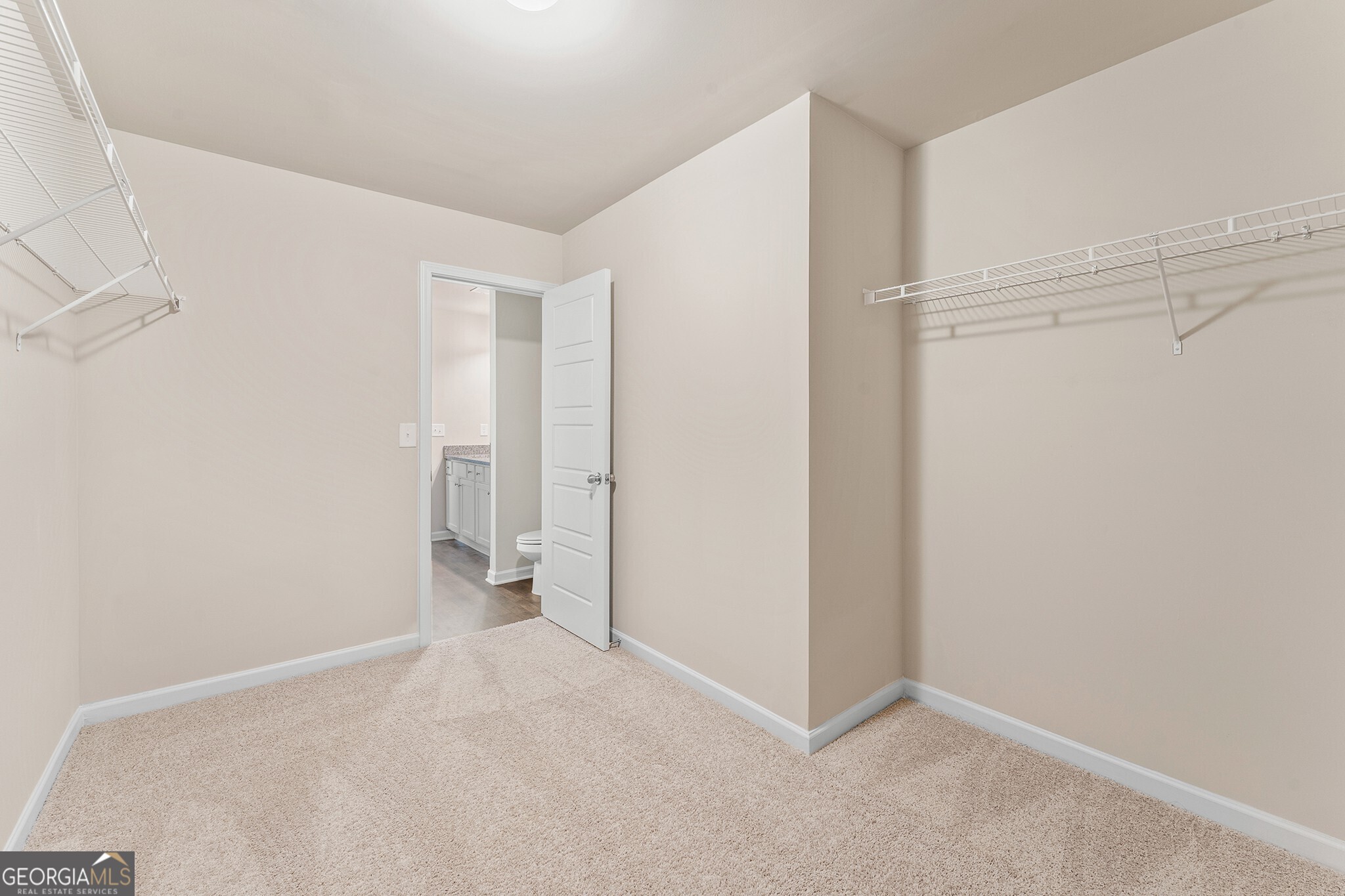 200 Ruby Robin Road