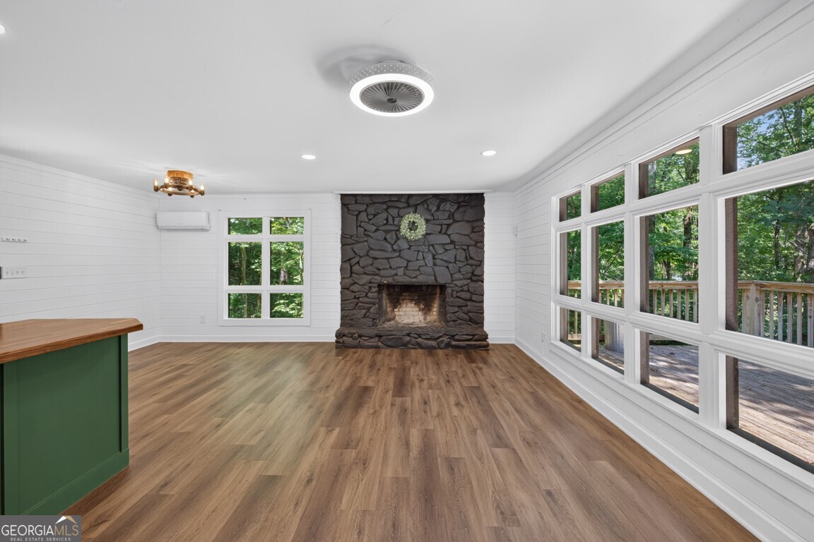 189 Fern Valley Road