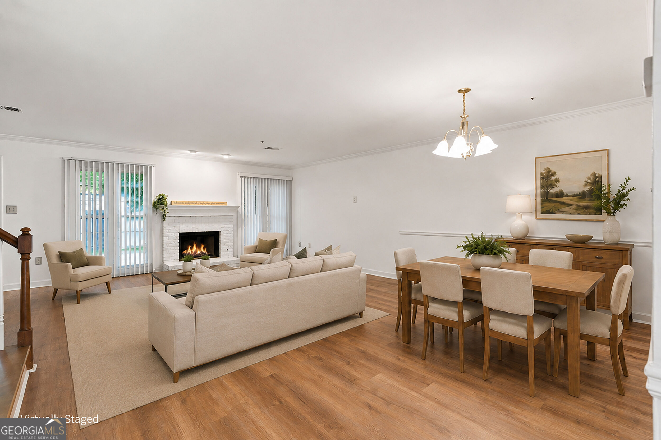 599 Saint James Walk SE