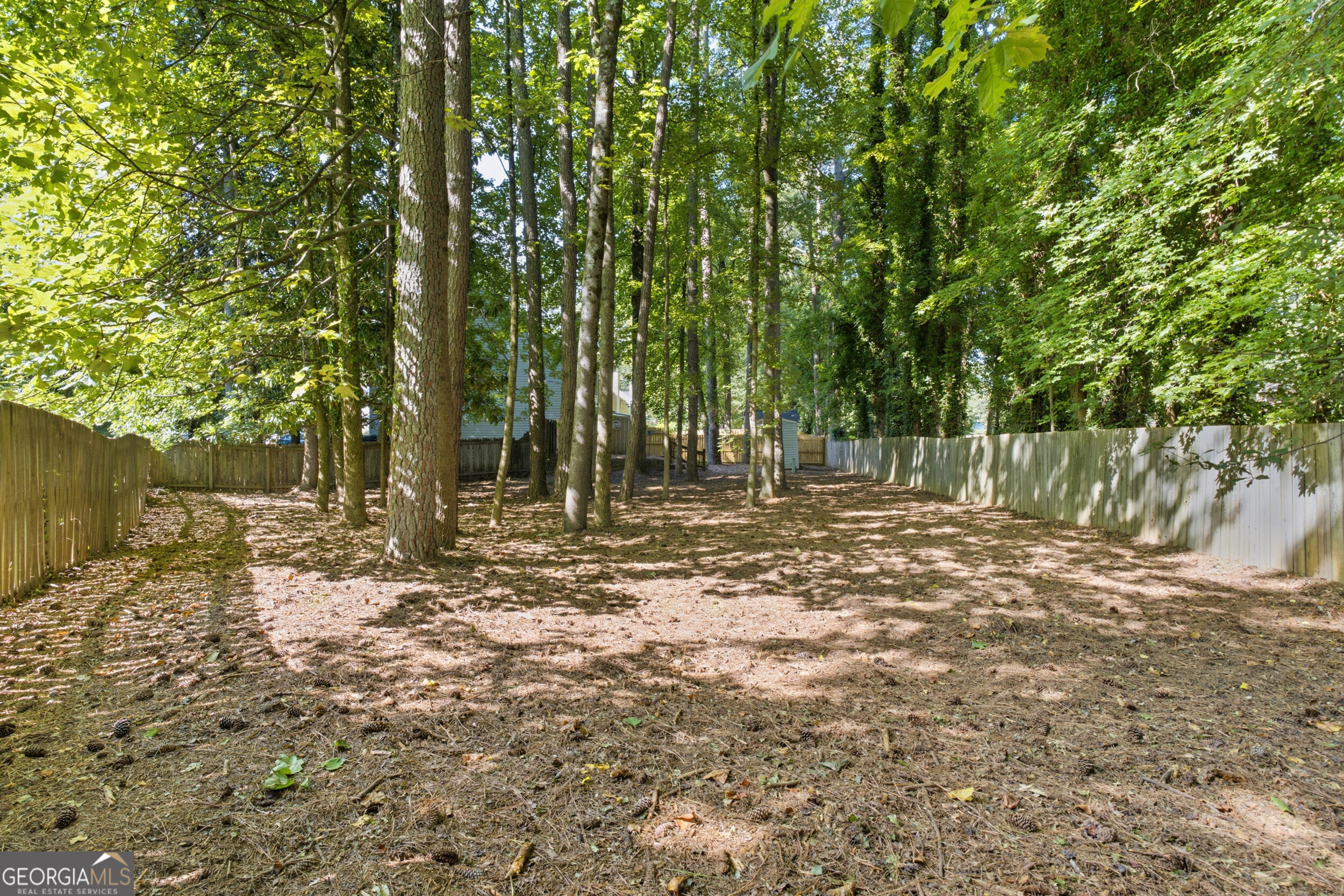 599 Saint James Walk SE