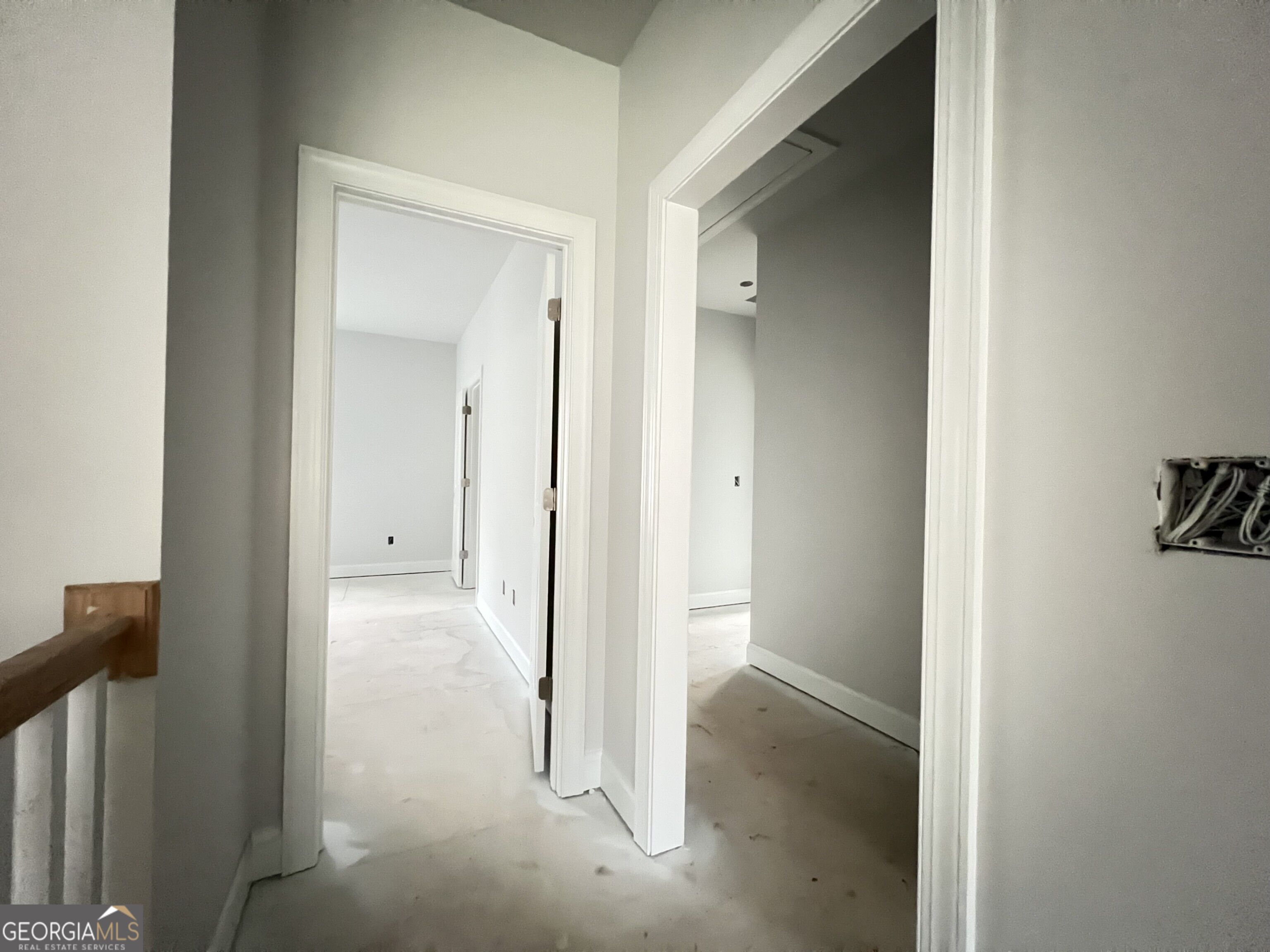 5667 Evelyn Lane