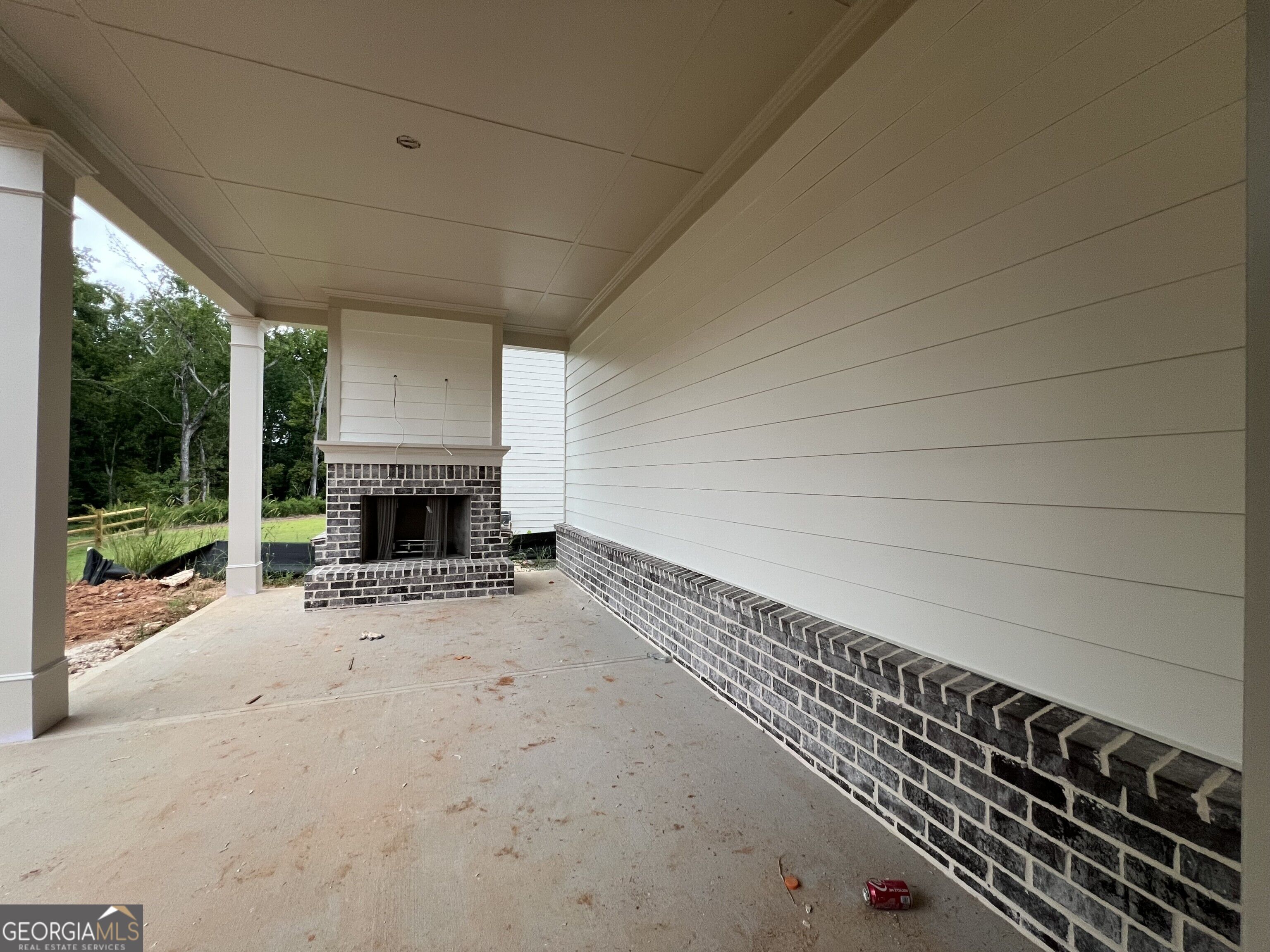 5667 Evelyn Lane