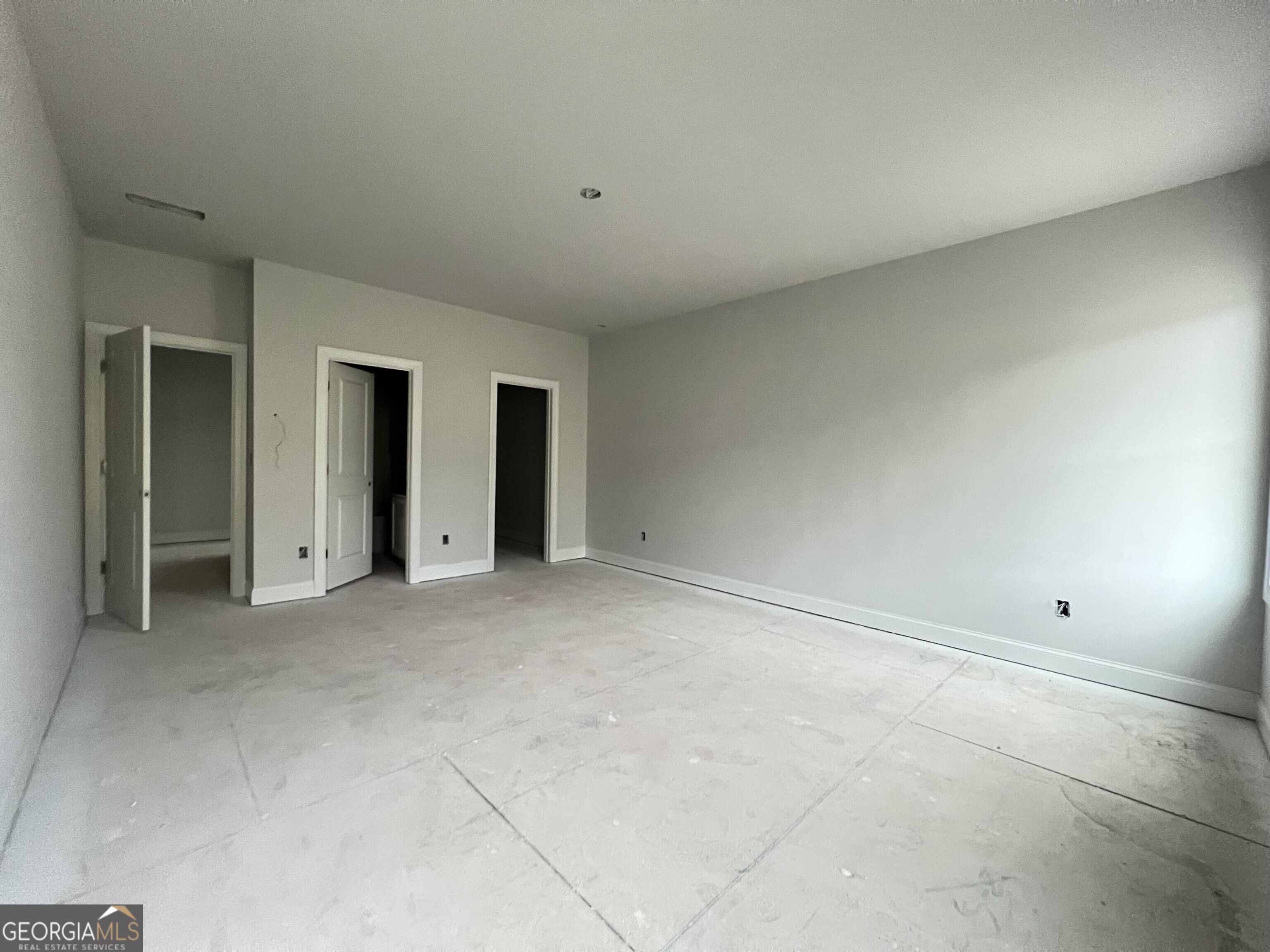 5667 Evelyn Lane