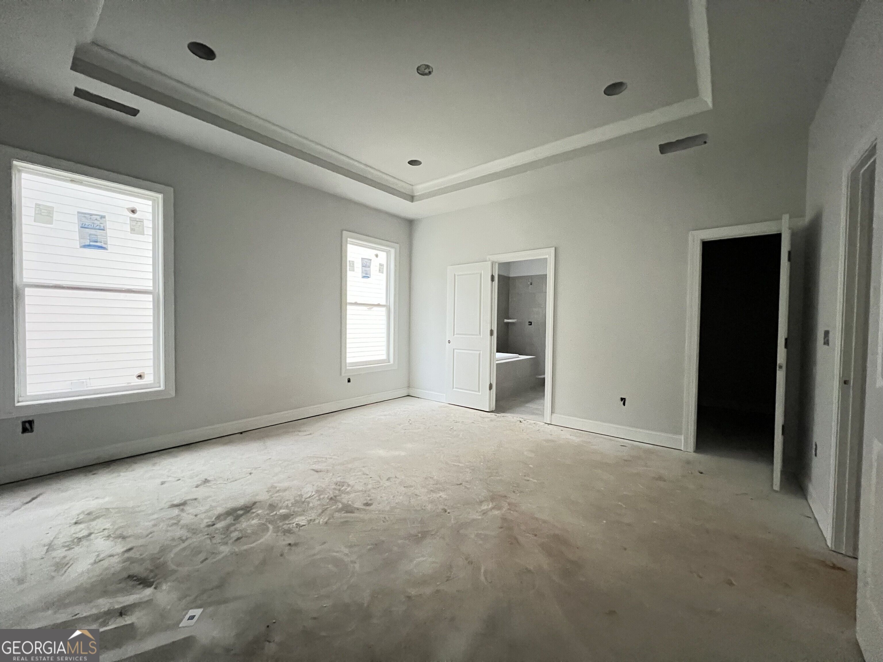 5667 Evelyn Lane