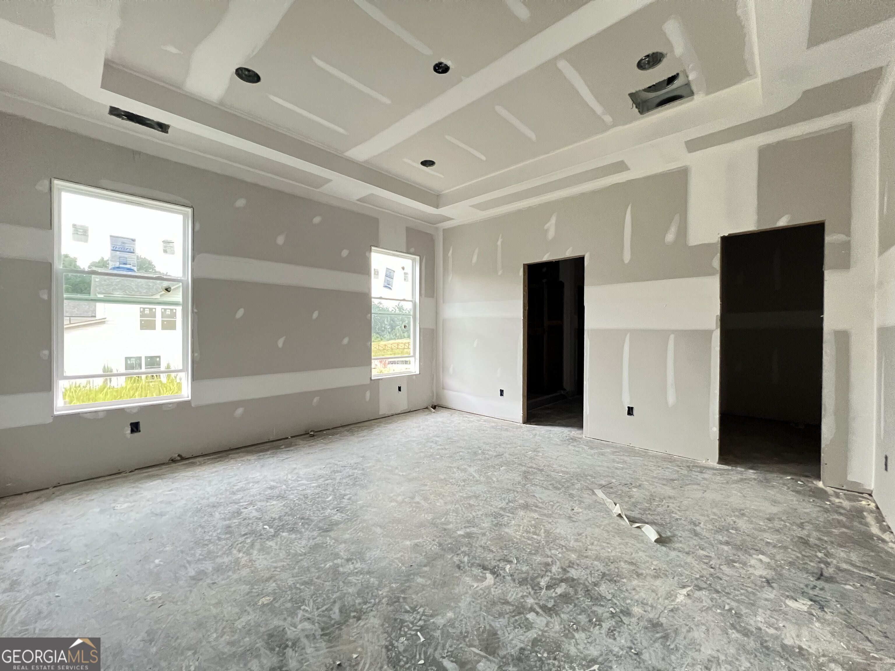 5659 Evelyn Lane