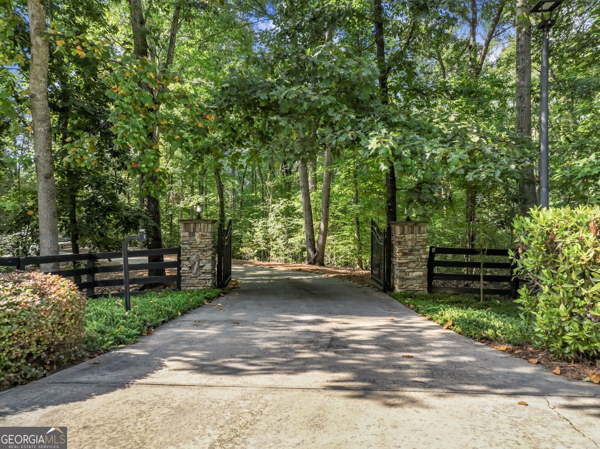 55 Summitrail Lane