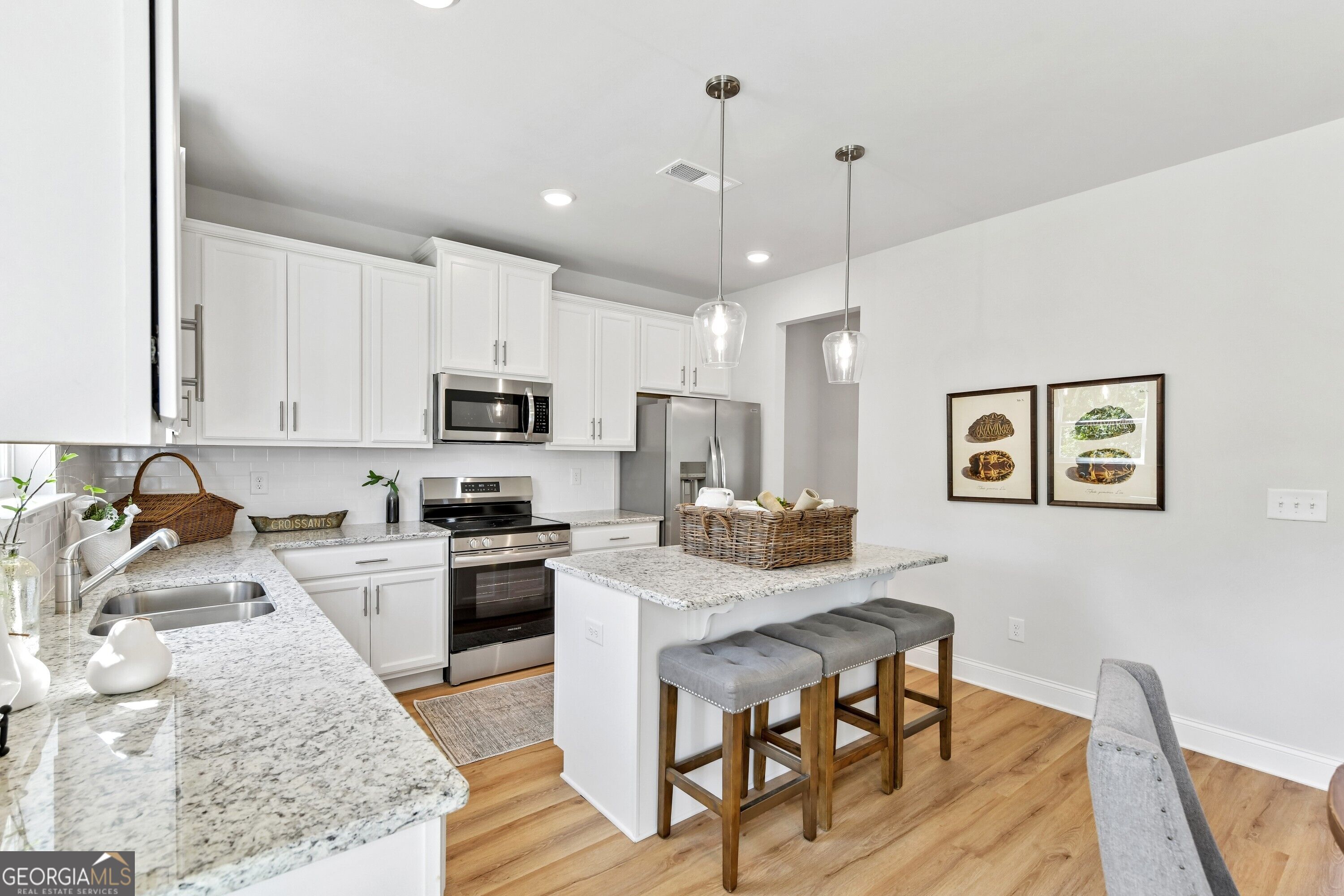 145 Greenview Court