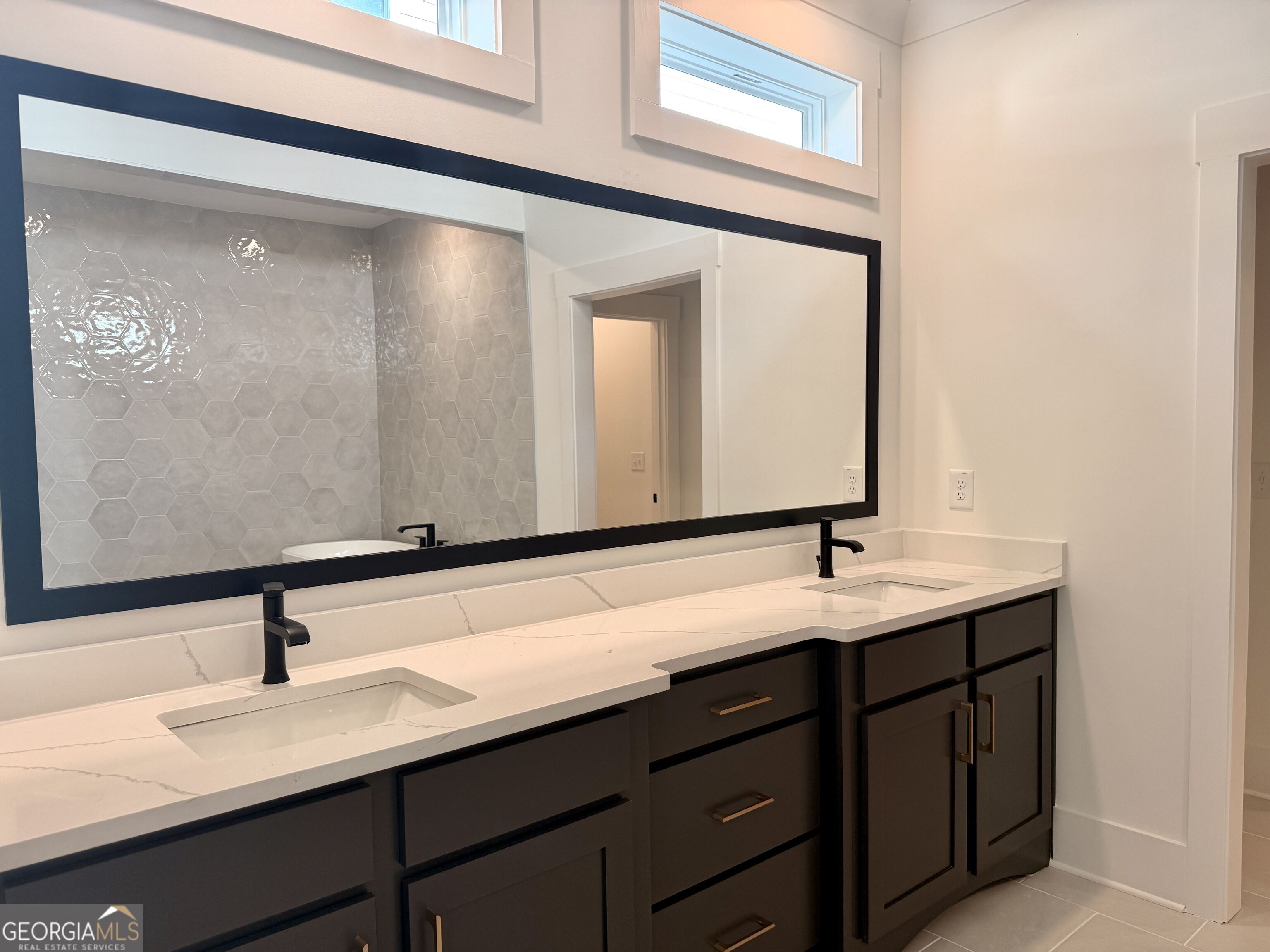 5595 Meadowstone Walk