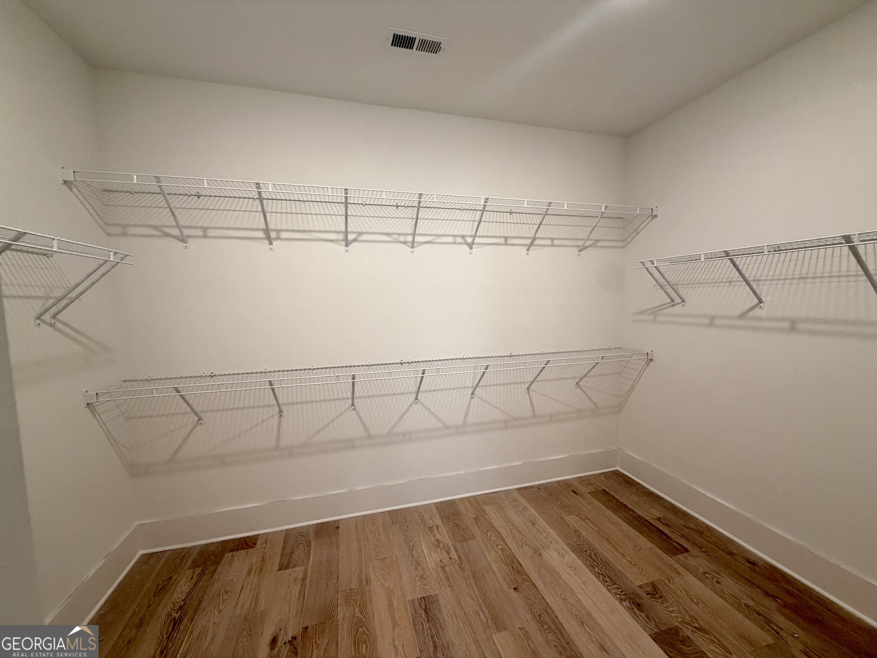 5595 Meadowstone Walk