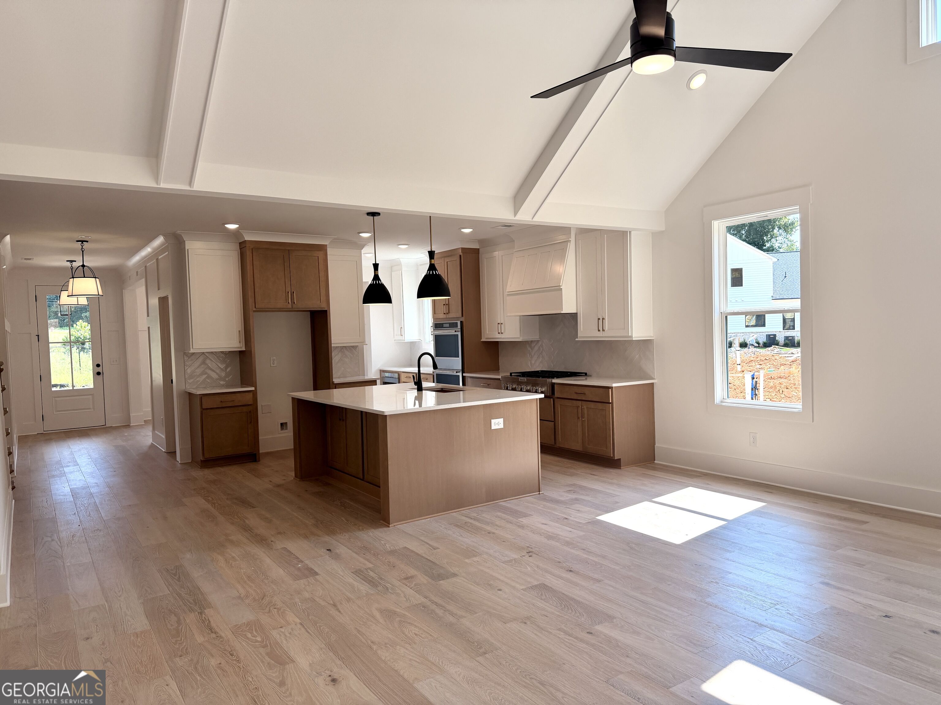 5595 Meadowstone Walk