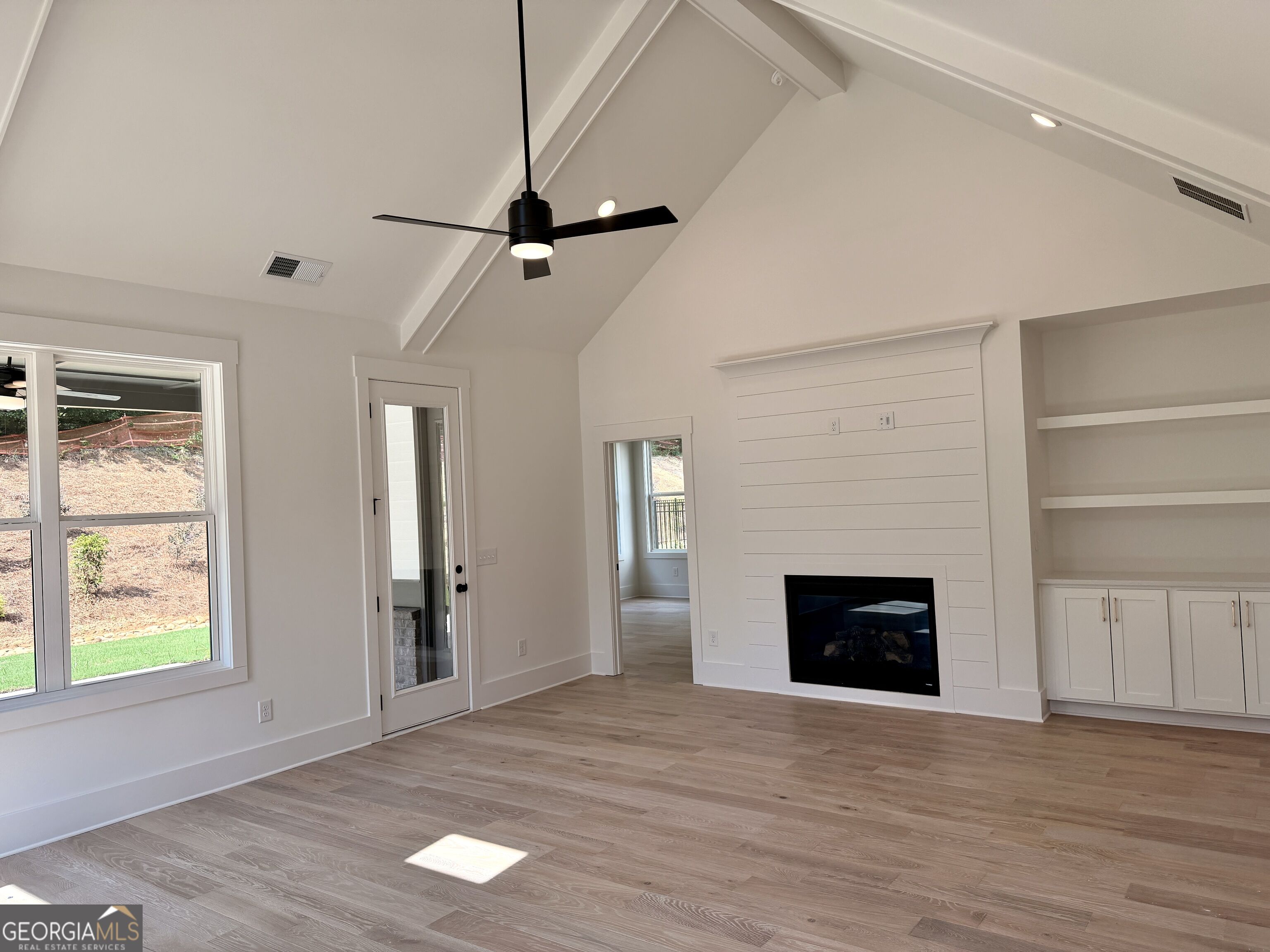5595 Meadowstone Walk