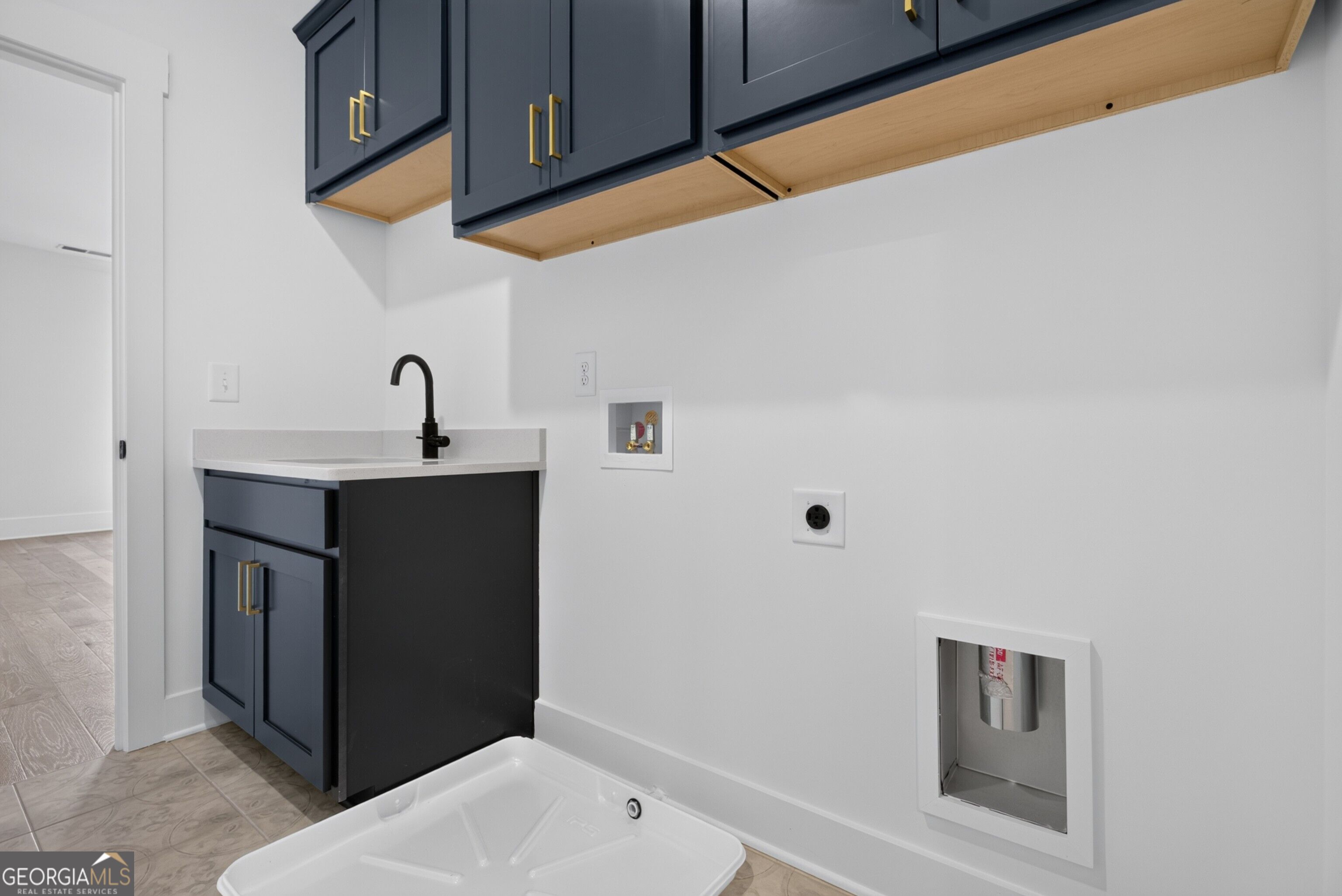5591 Meadowstone Walk