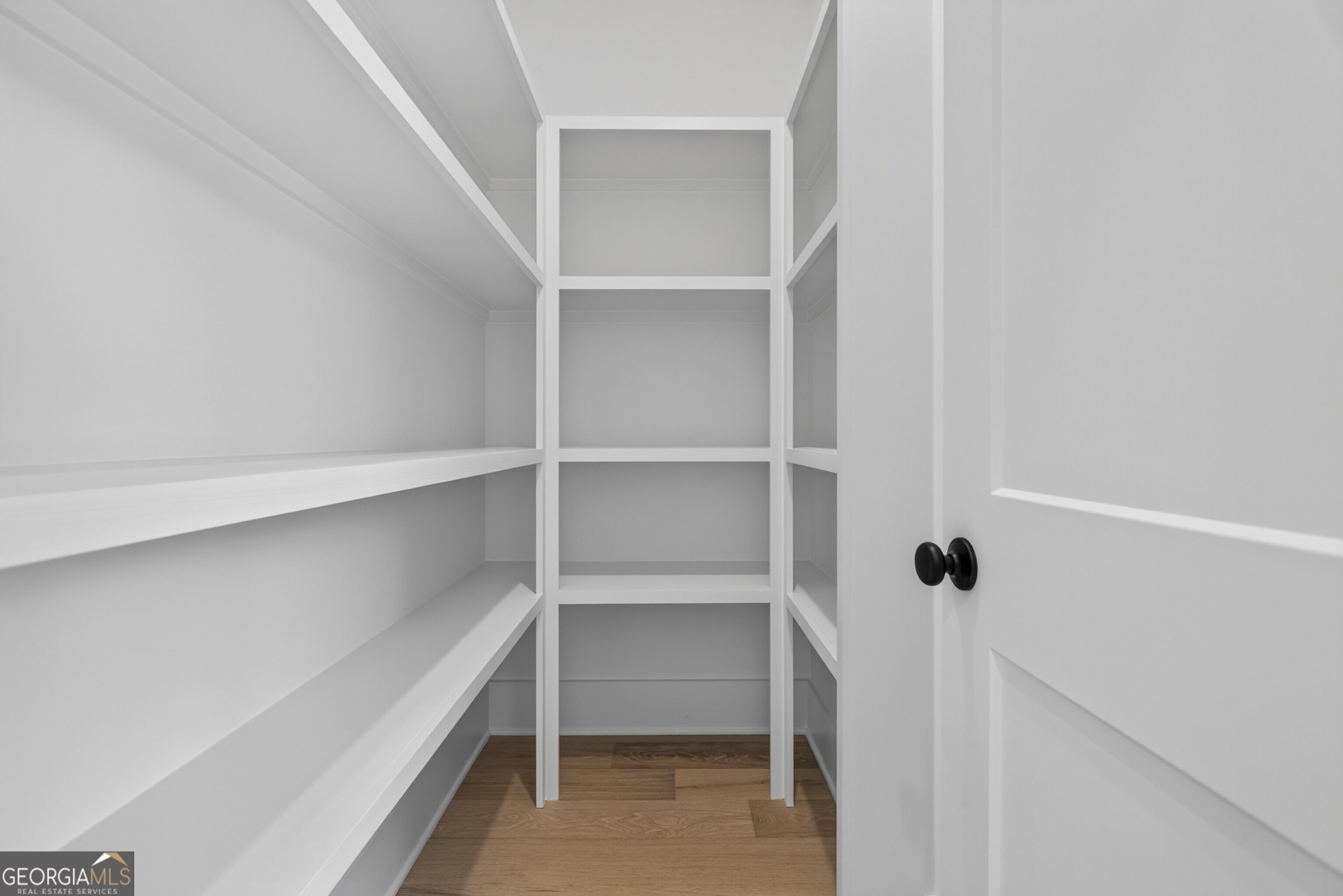 5591 Meadowstone Walk