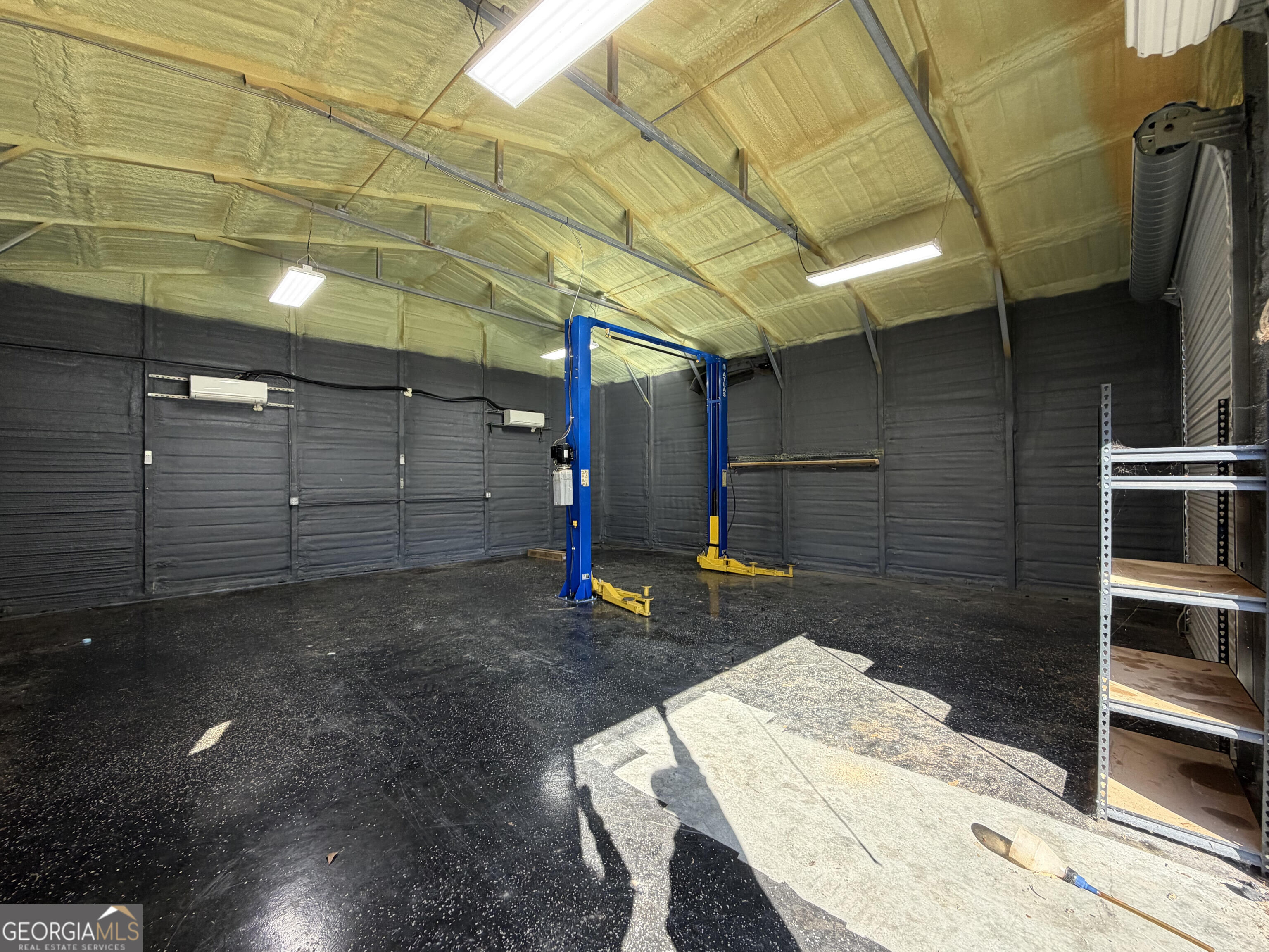 408 Wilshire Lane