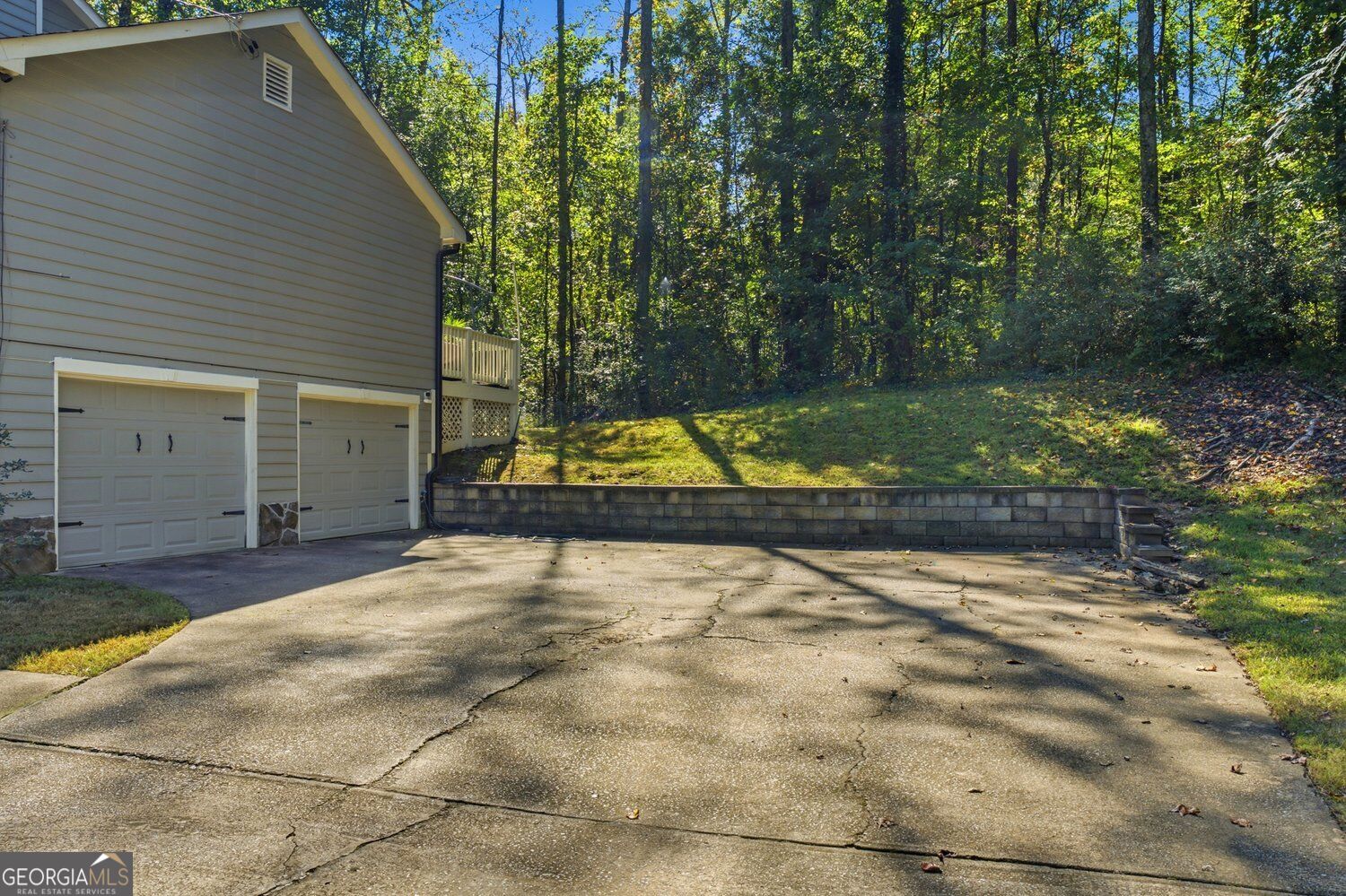 2657 Foxglove Court SW