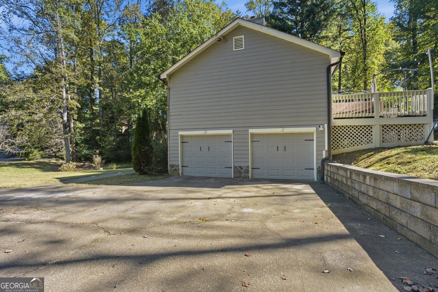 2657 Foxglove Court SW