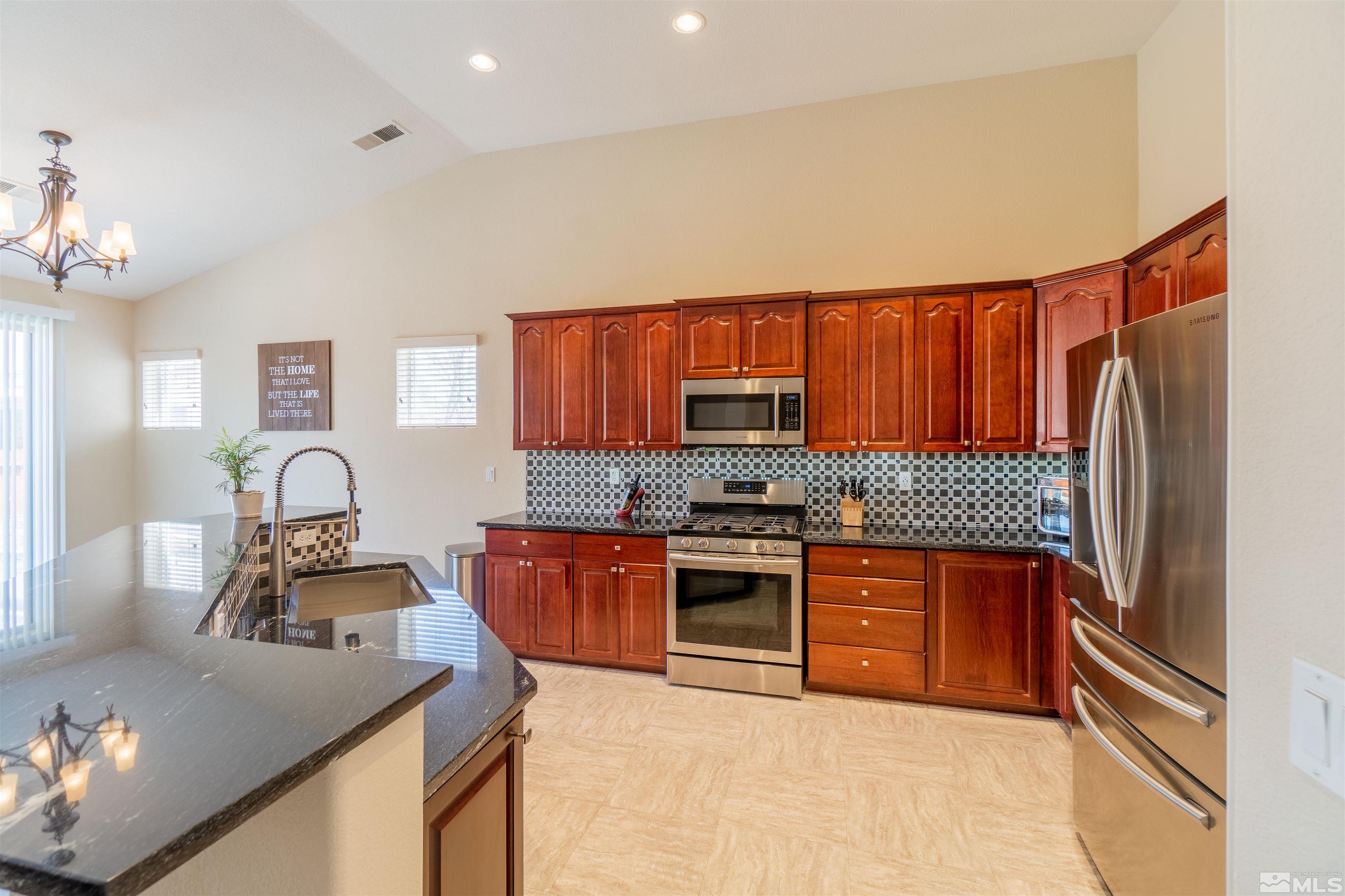 606 Junction Peak Court