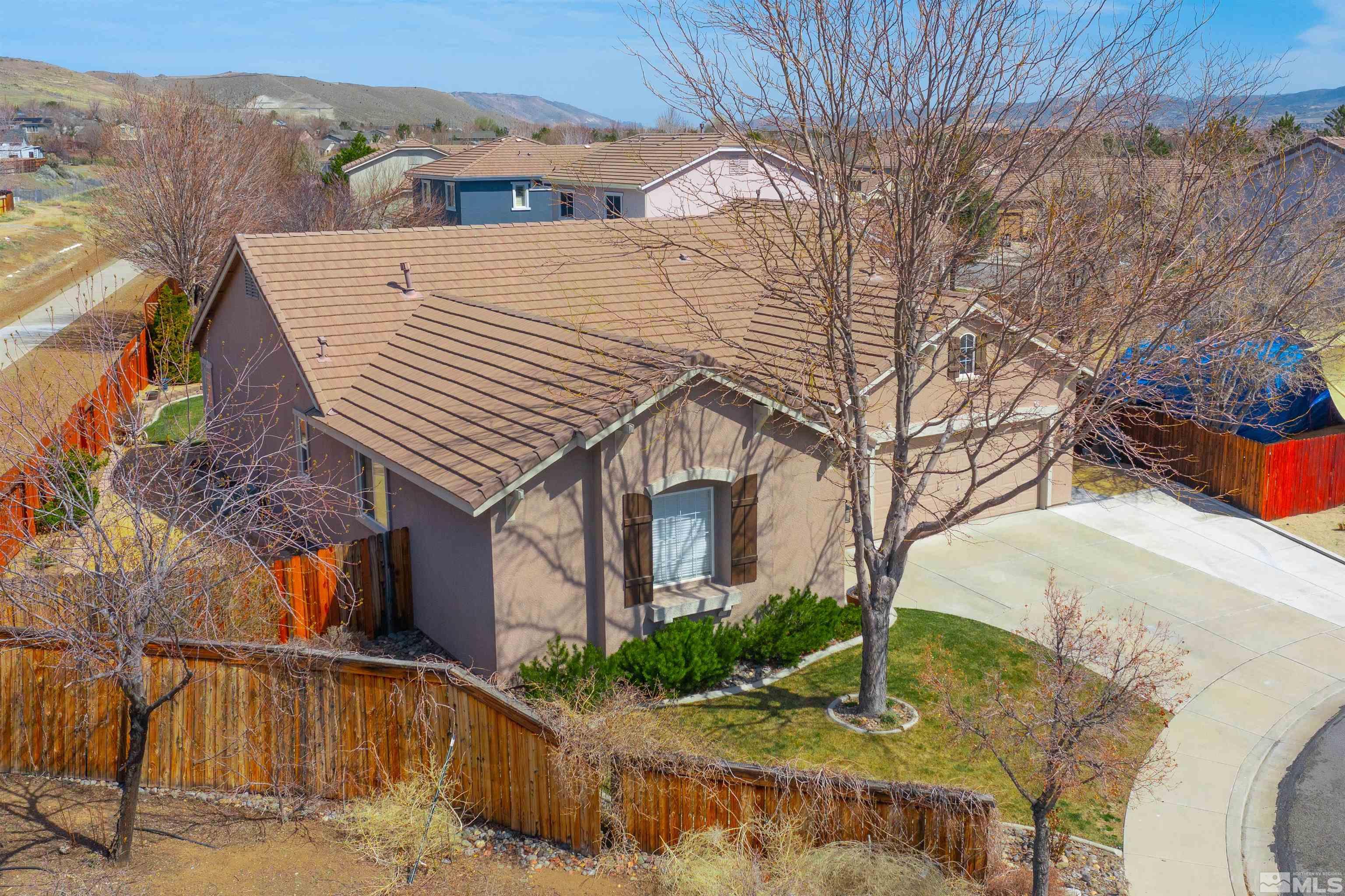 606 Junction Peak Court